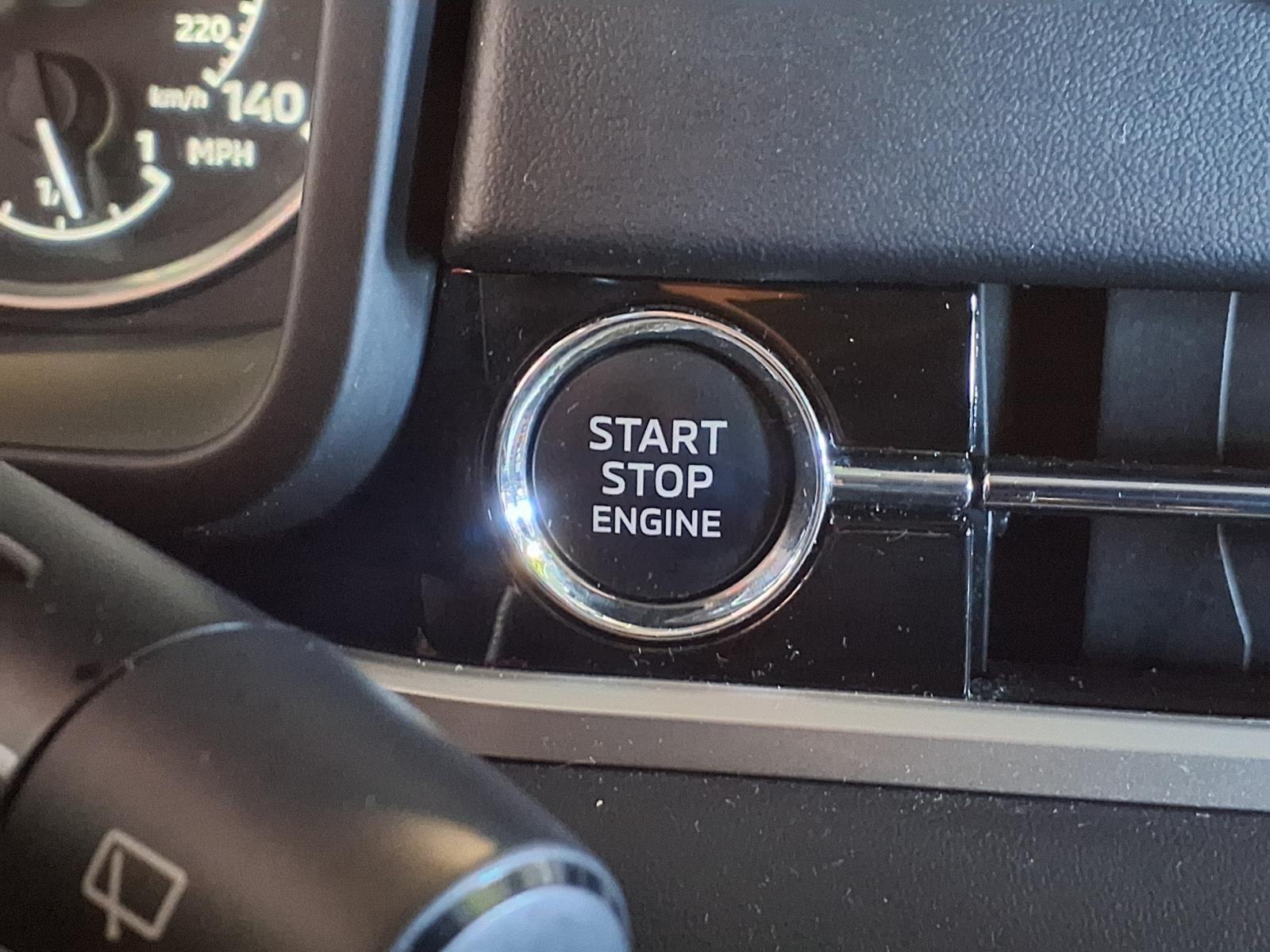 2022 Mitsubishi Outlander ES - Labrador Black Pearl exterior view 20