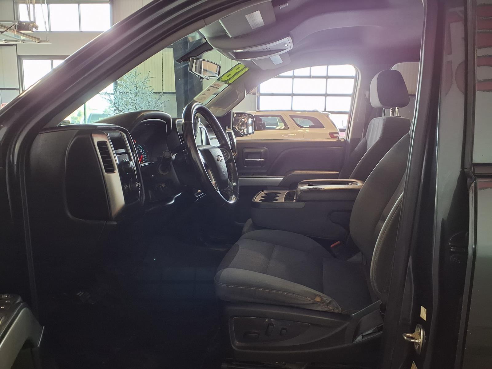 2018 Chevrolet Silverado 1500 LT - Graphite Metallic exterior view 17