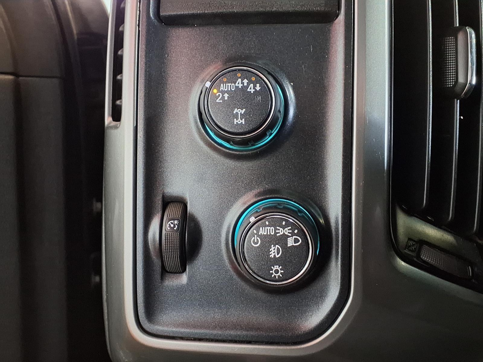 2018 Chevrolet Silverado 1500 LT - Graphite Metallic exterior view 18