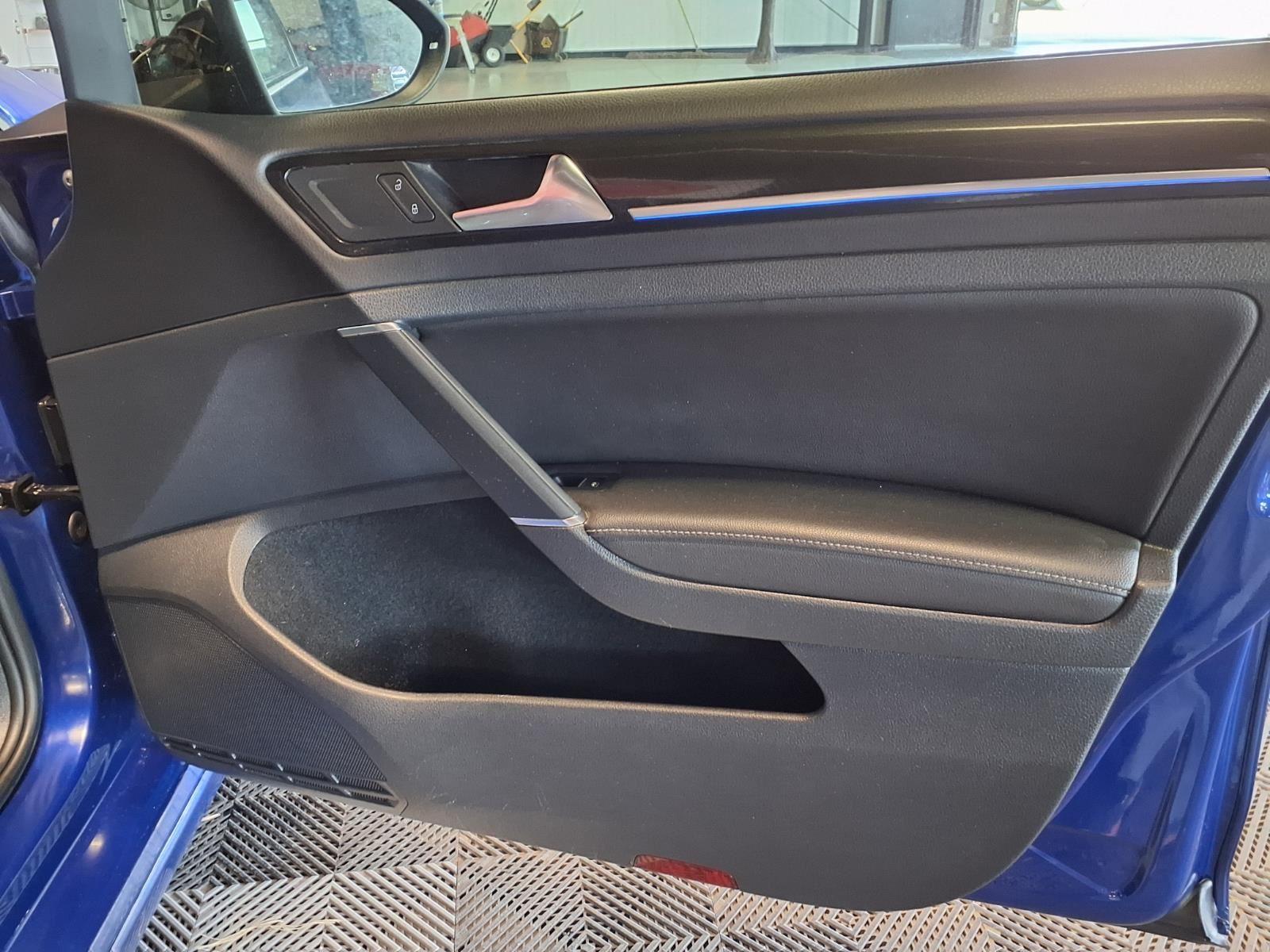 2017 Volkswagen Golf R - Lapiz Blue Metallic exterior view 12