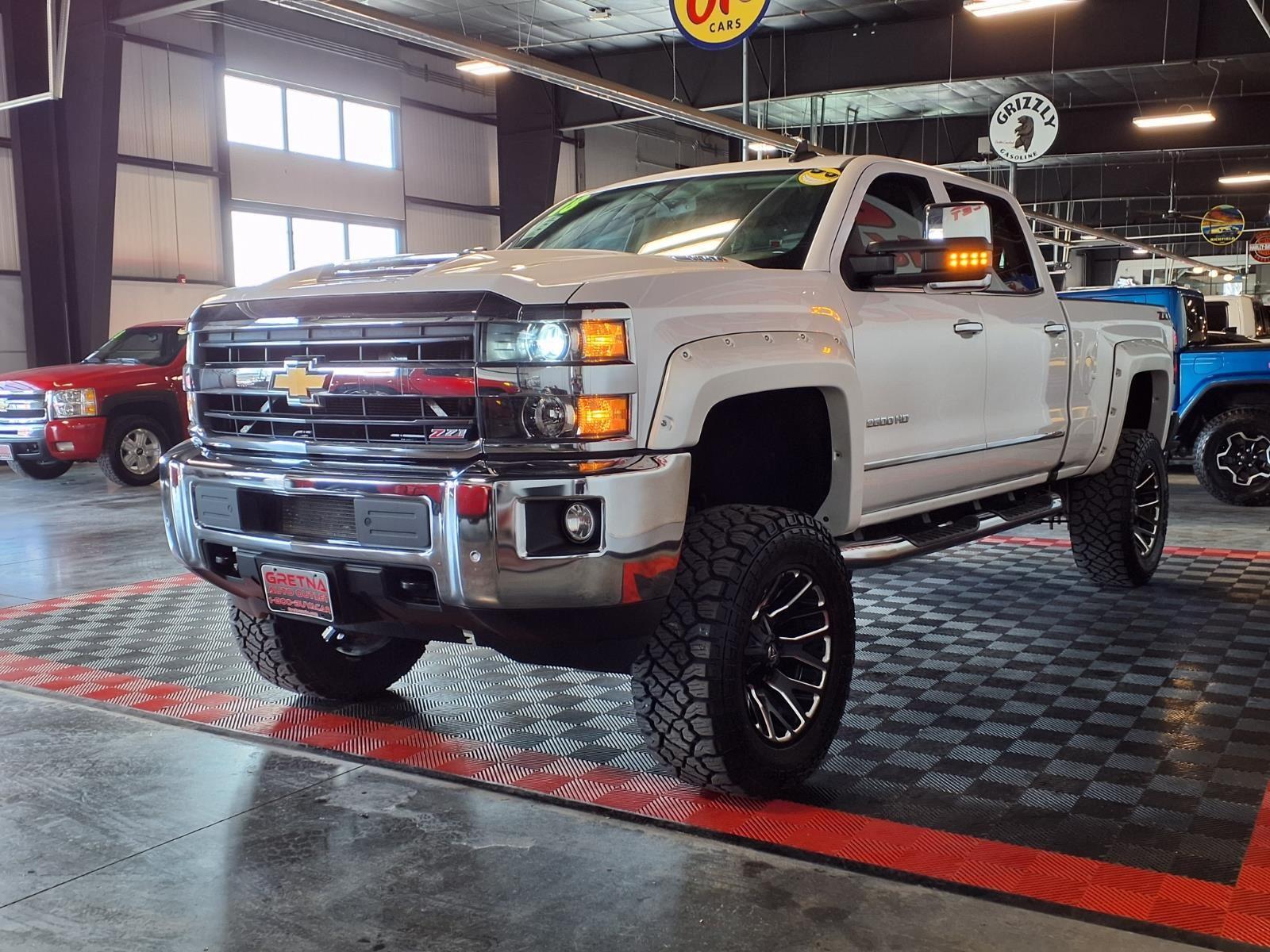 2018 Chevrolet Silverado 2500HD LTZ - Iridescent Pearl Tricoat exterior view 3