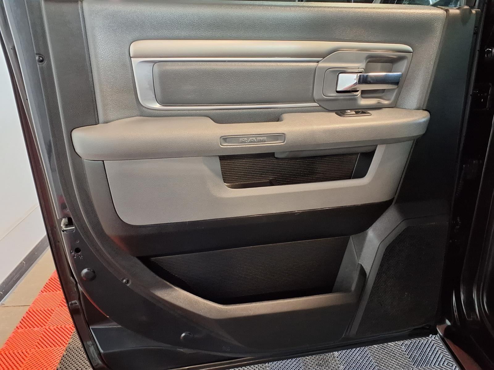 2018 Ram 1500 Big Horn - Brilliant Black Crystal Pearlcoat exterior view 13