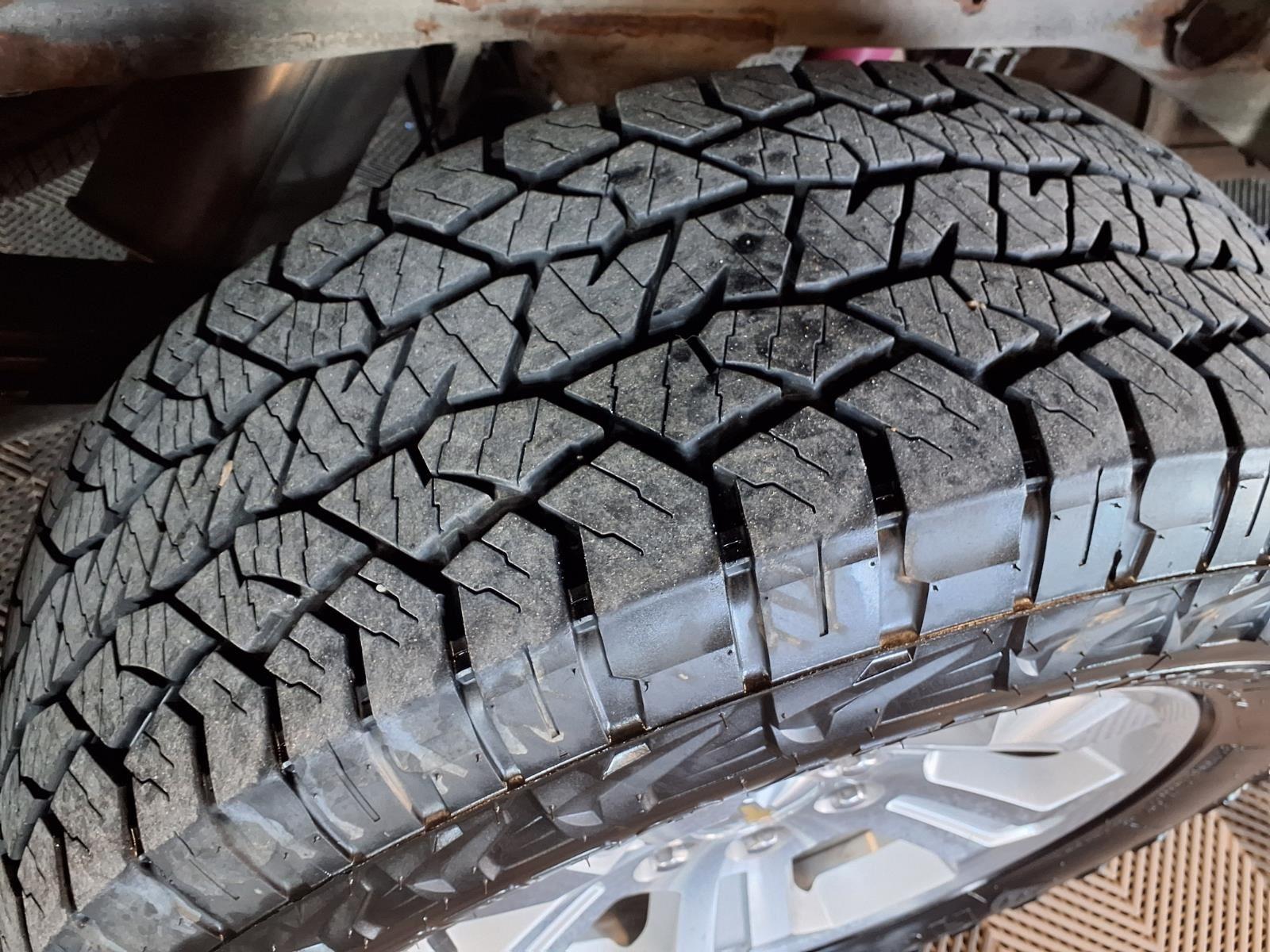 2015 Chevrolet Silverado 1500 LT - Victory Red exterior view 9