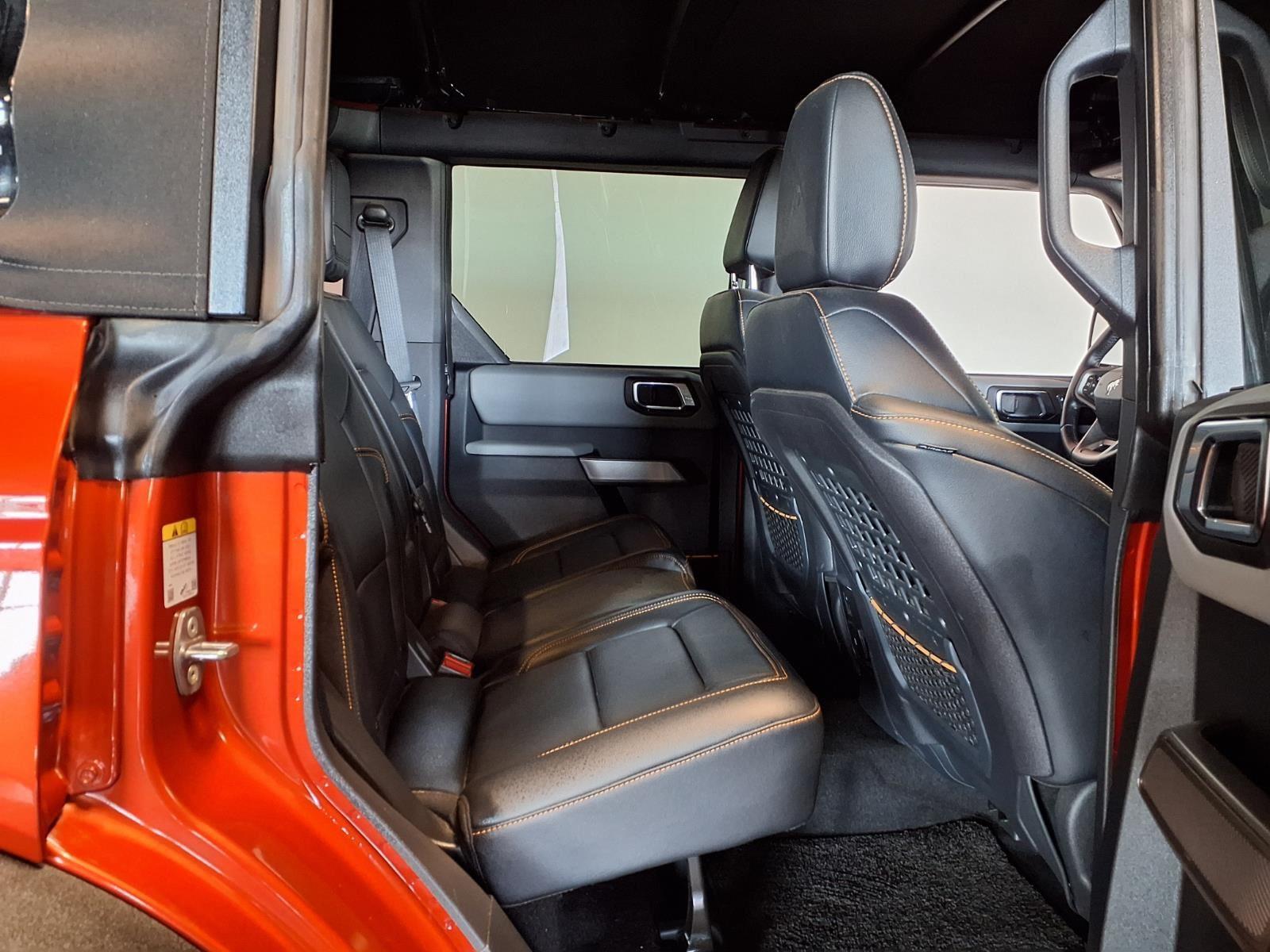 2022 Ford Bronco Badlands - Hot Pepper Red Metallic Tinted Clearcoat exterior view 10