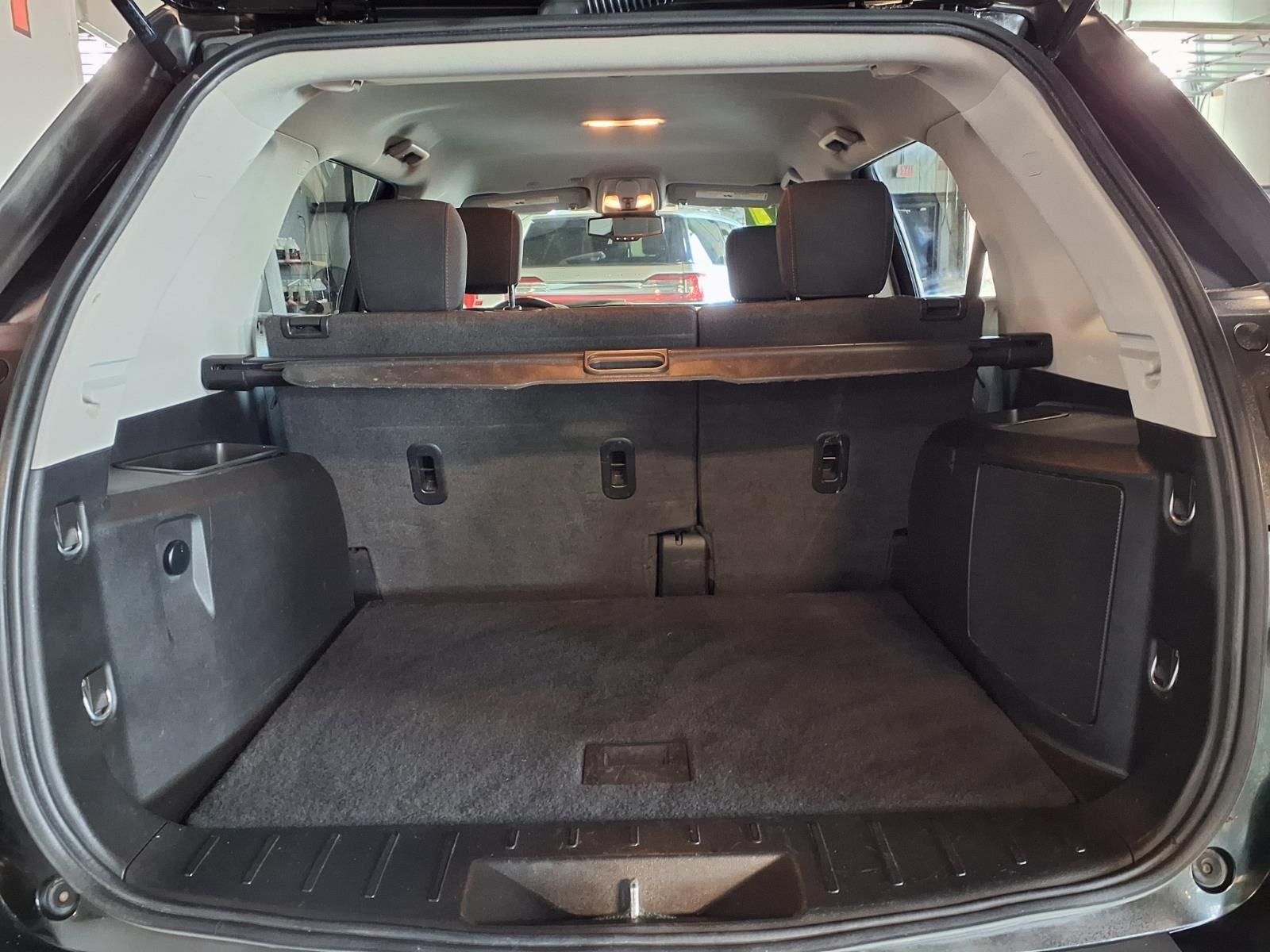 2017 GMC Terrain SLE - Ebony Twilight Metallic exterior view 5