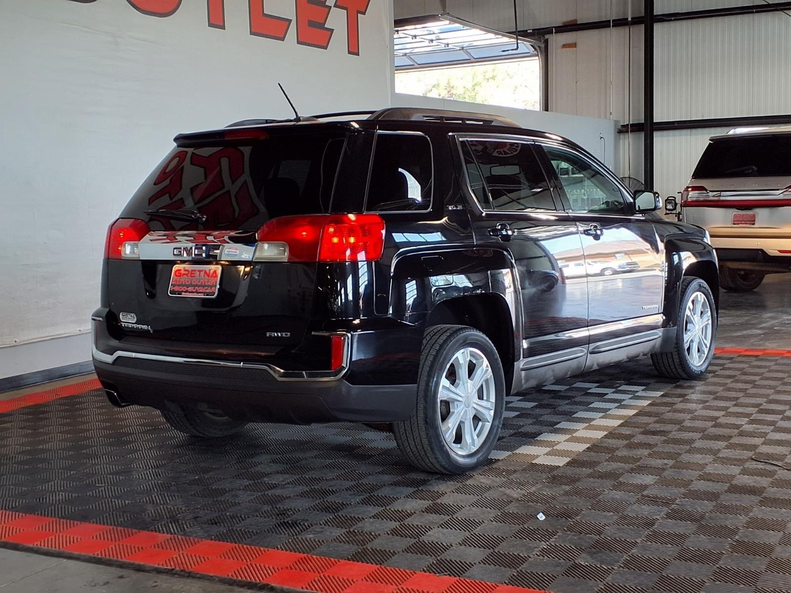 2017 GMC Terrain SLE - Ebony Twilight Metallic exterior view 6