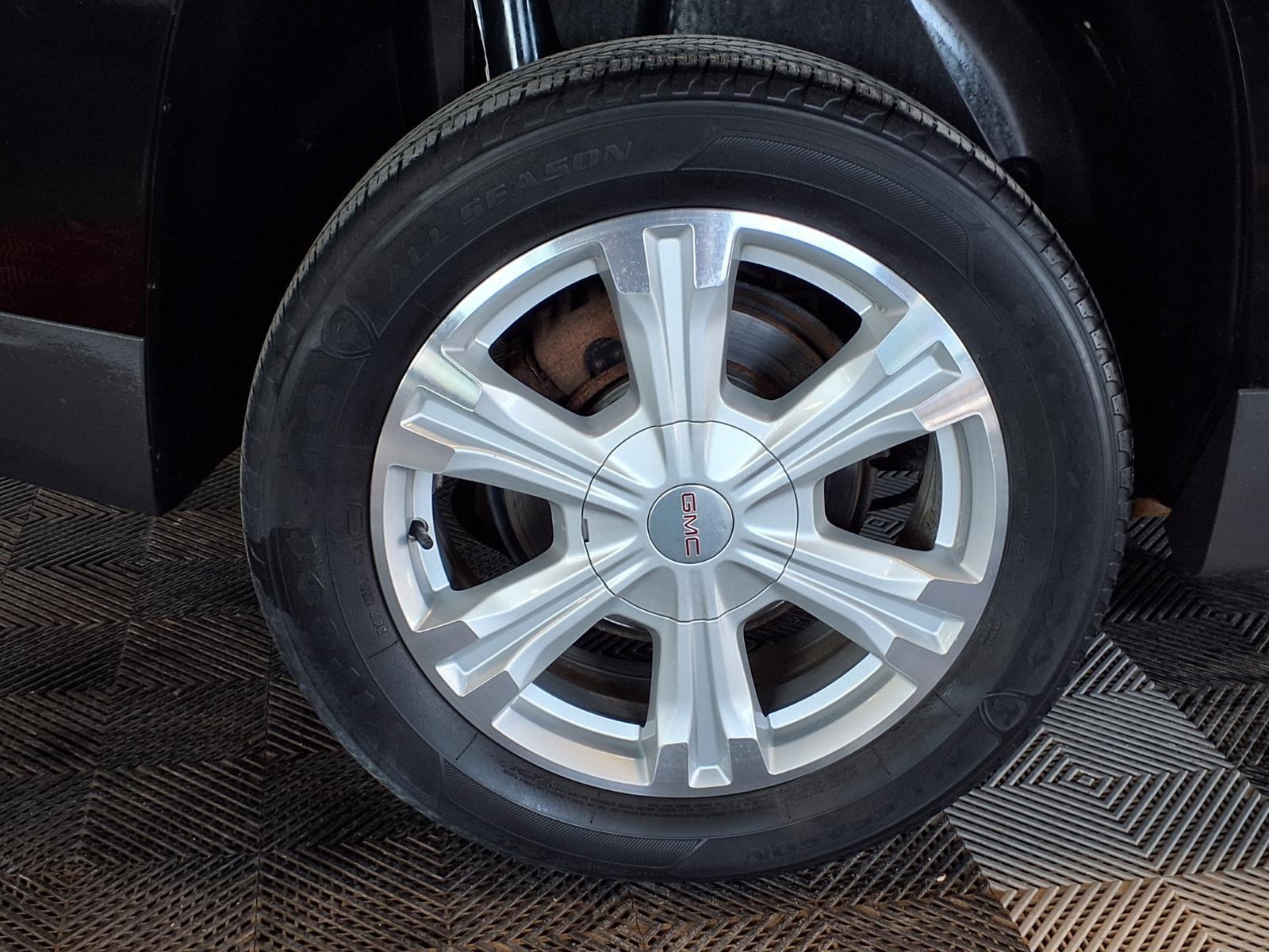 2017 GMC Terrain SLE - Ebony Twilight Metallic exterior view 7