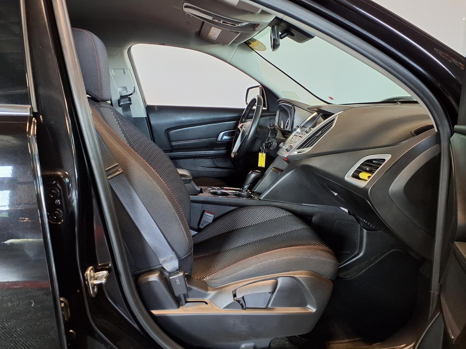 2017 GMC Terrain SLE - Ebony Twilight Metallic exterior view 10