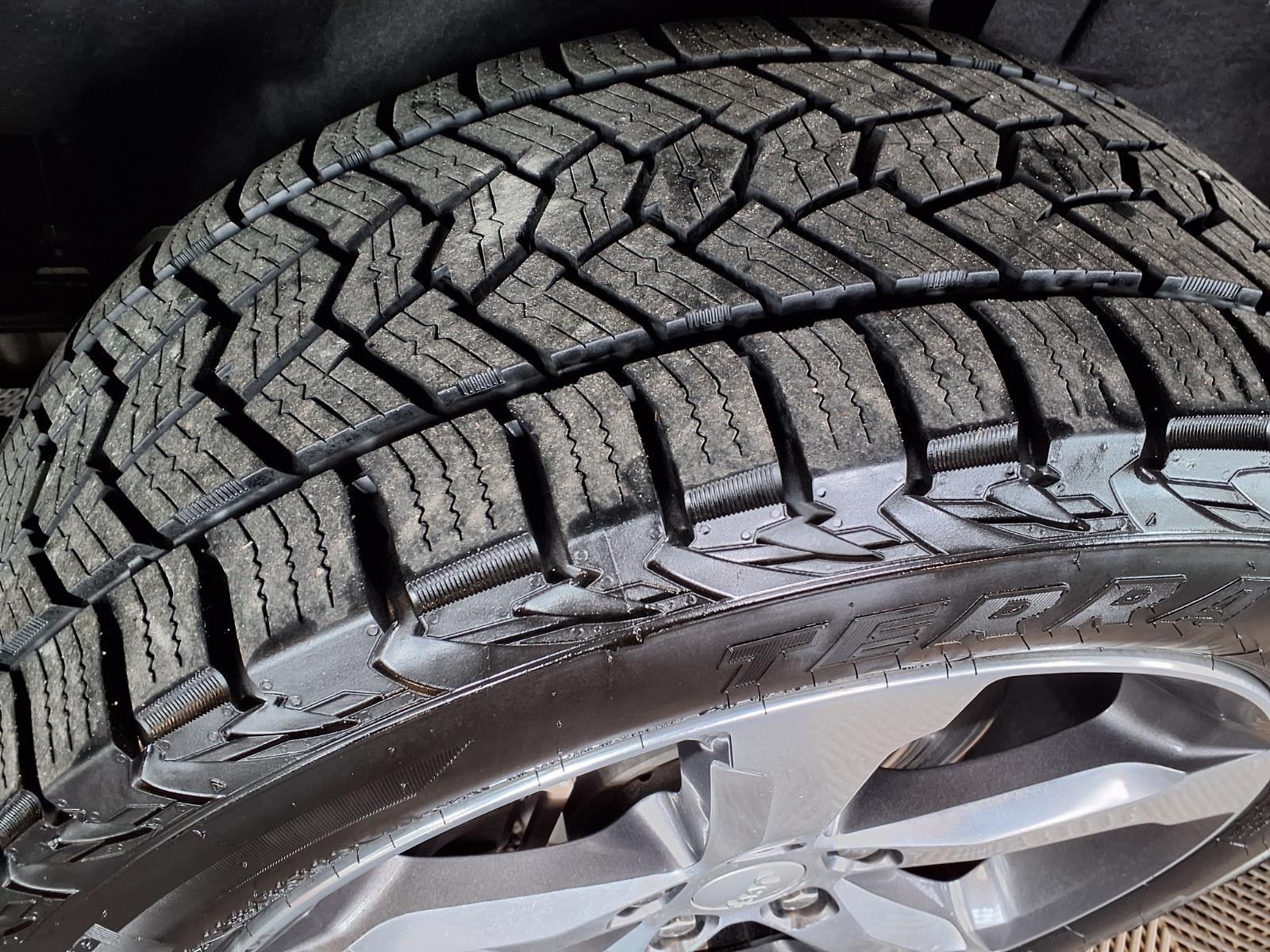 2021 Jeep Grand Cherokee L Limited - Diamond Black Crystal Pearlcoat exterior view 10