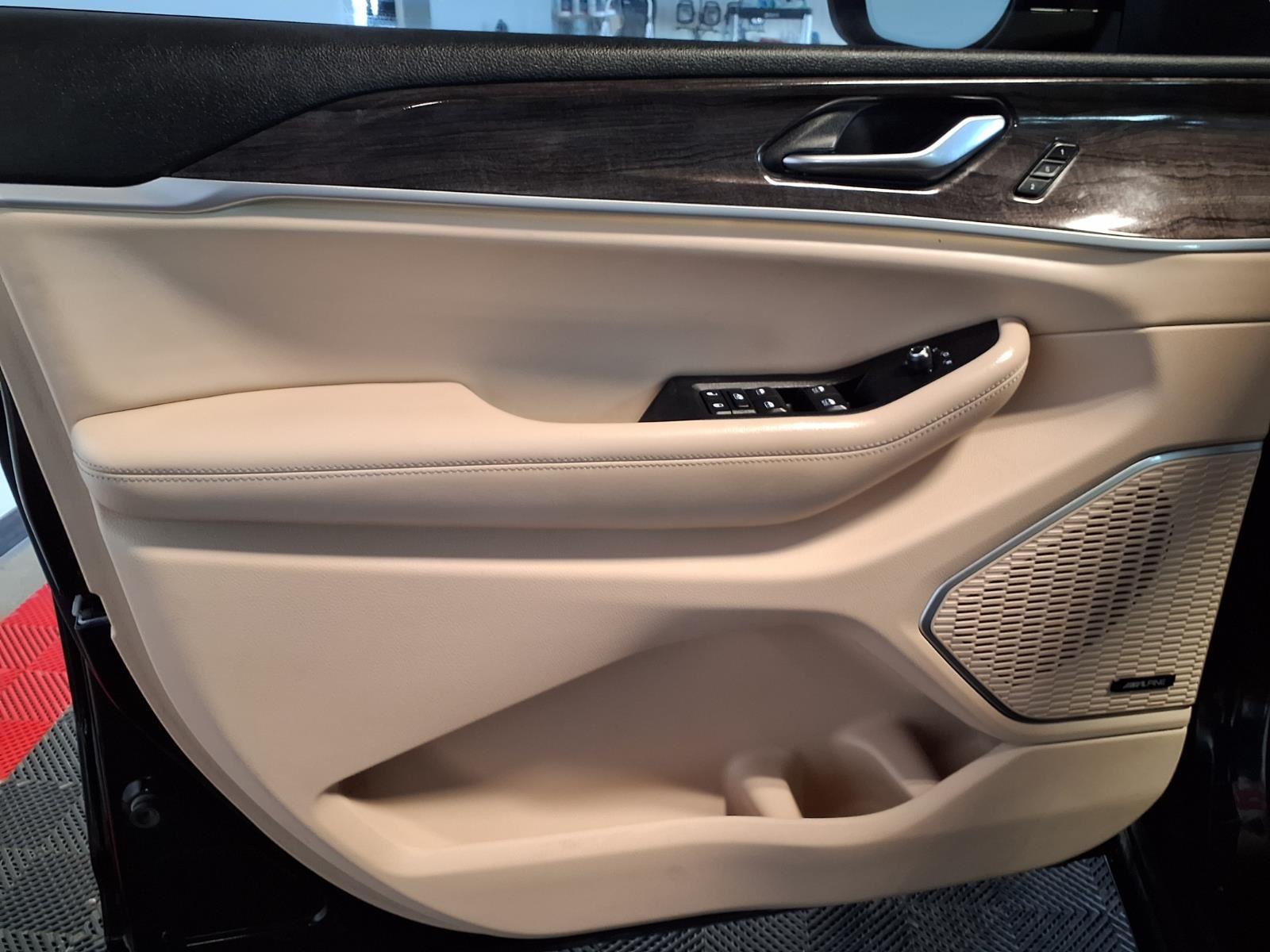 2021 Jeep Grand Cherokee L Limited - Diamond Black Crystal Pearlcoat exterior view 19