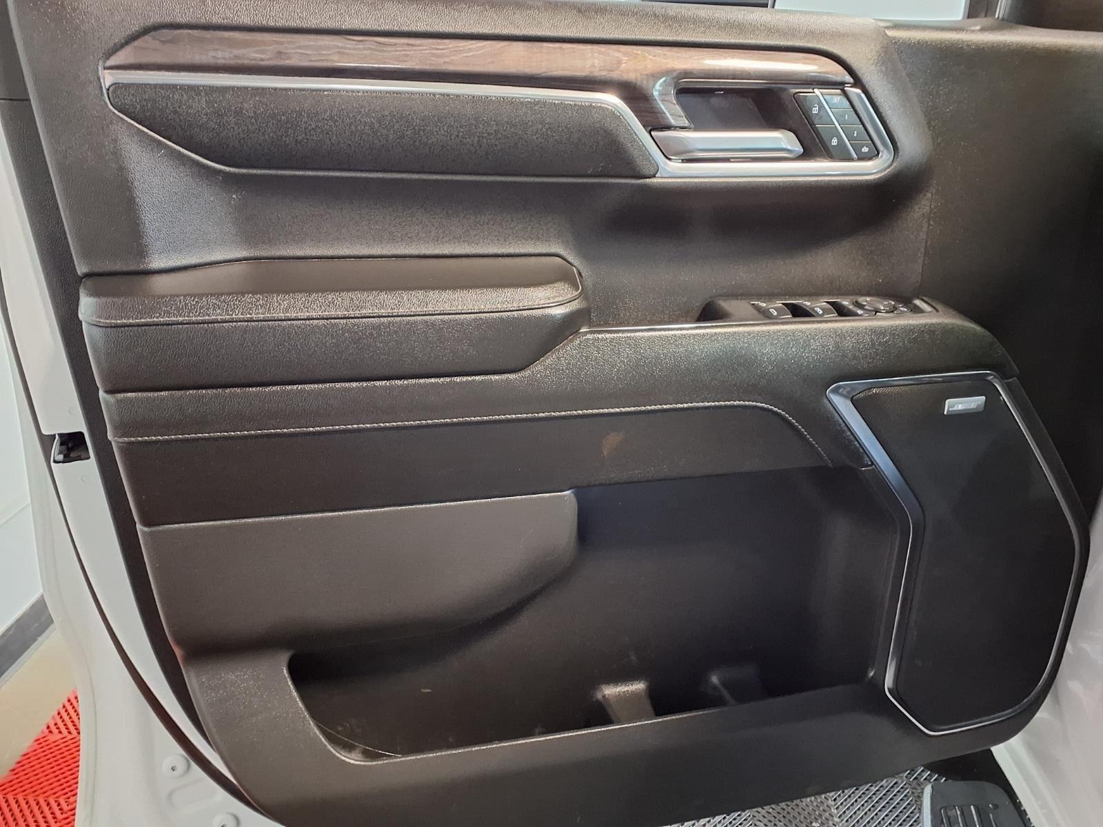 2024 Chevrolet Silverado 1500 LTZ - Summit White exterior view 15