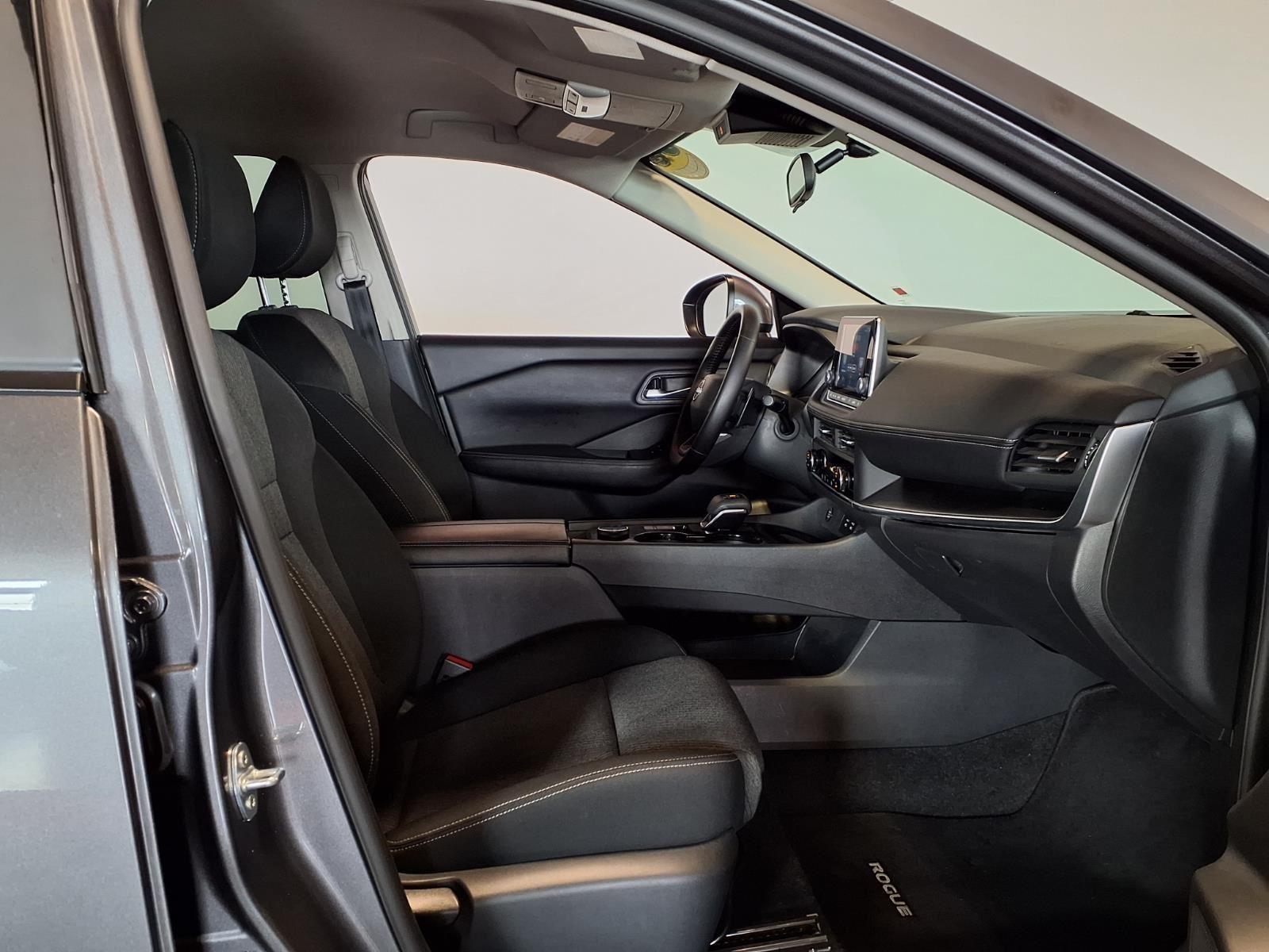 2025 Nissan Rogue SV - Gun Metallic exterior view 13