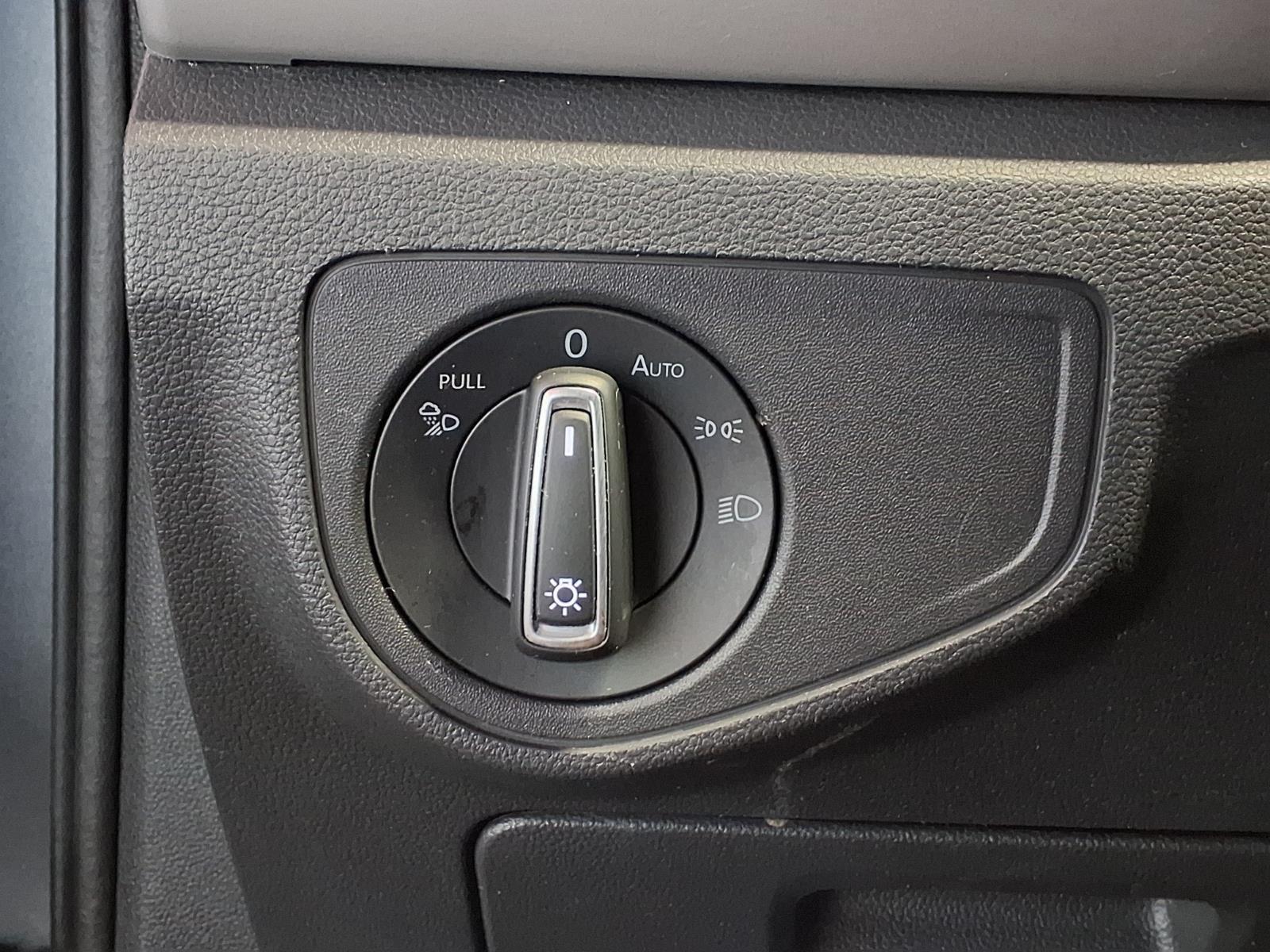 2021 Volkswagen Atlas 3.6L V6 SE w/Technology - Platinum Gray Metallic exterior view 19