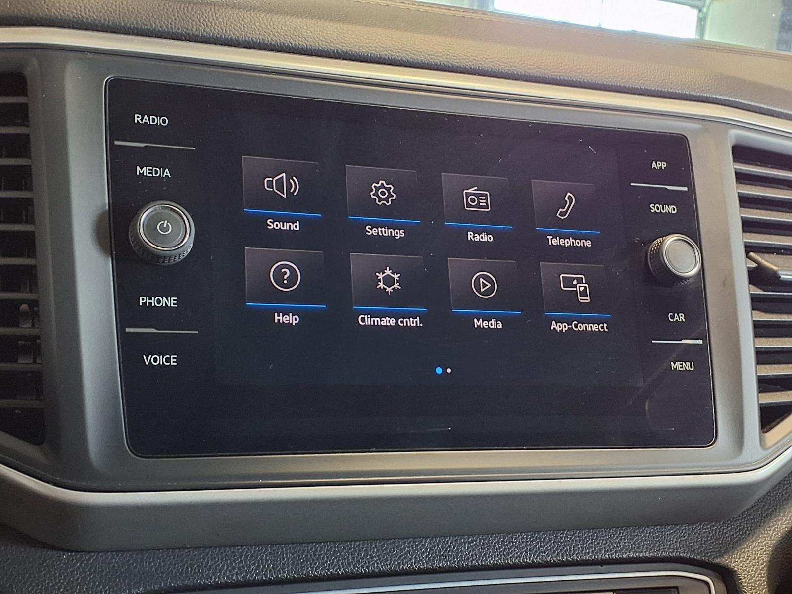 2021 Volkswagen Atlas 3.6L V6 SE w/Technology - Platinum Gray Metallic exterior view 20