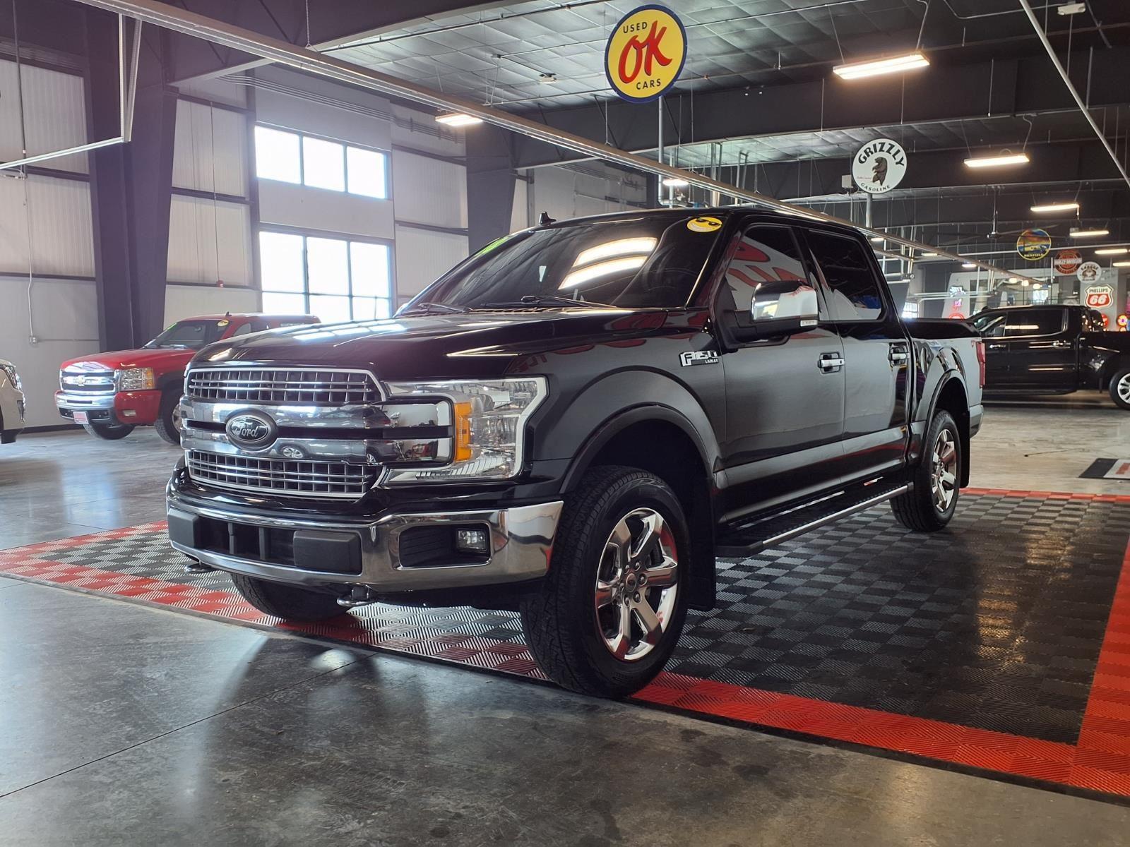 2018 Ford F-150 LARIAT - Shadow Black exterior view 3