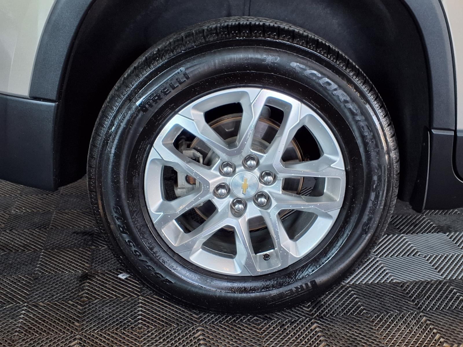 2018 Chevrolet Traverse LT Cloth - Pepperdust Metallic exterior view 9