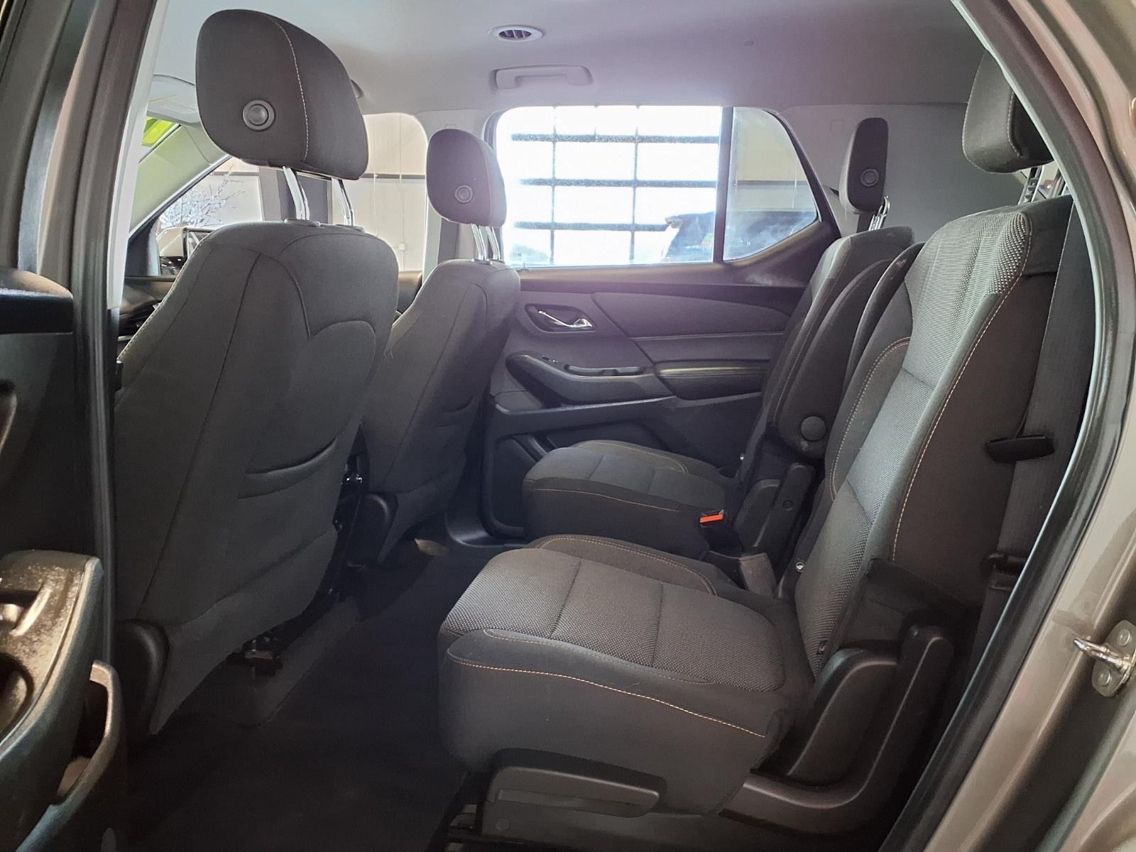 2018 Chevrolet Traverse LT Cloth - Pepperdust Metallic exterior view 16