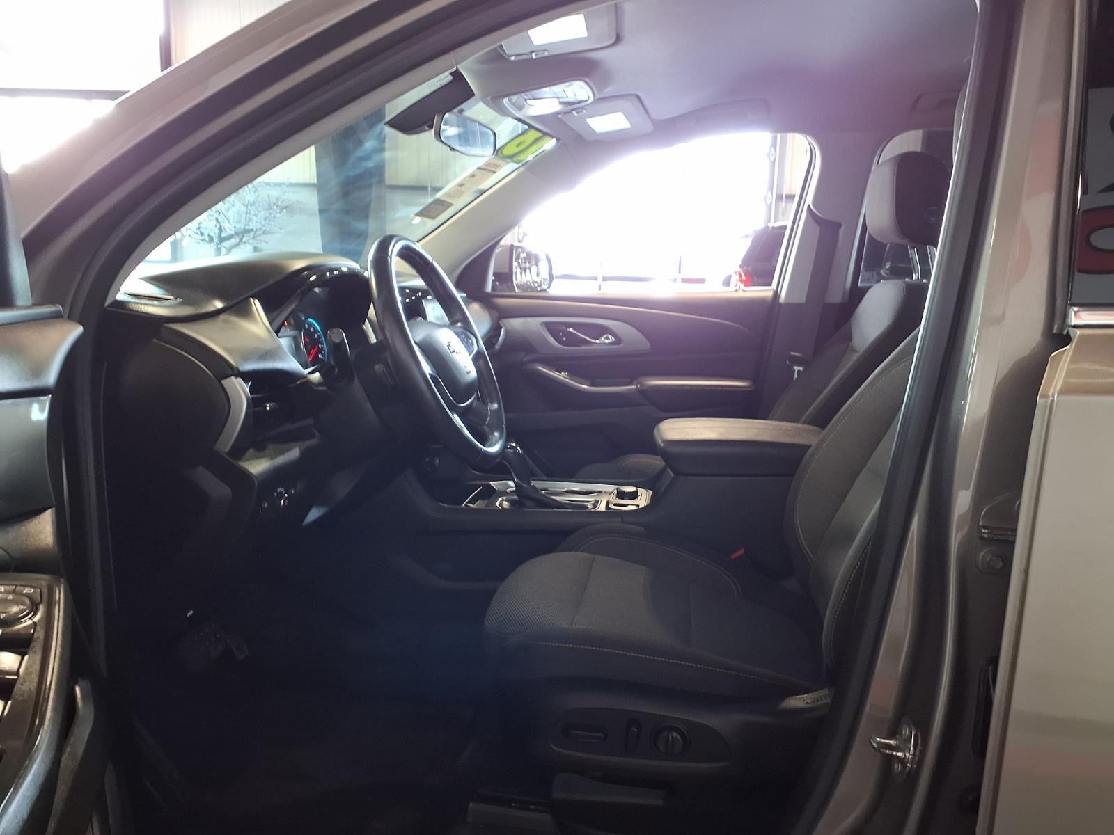 2018 Chevrolet Traverse LT Cloth - Pepperdust Metallic exterior view 20