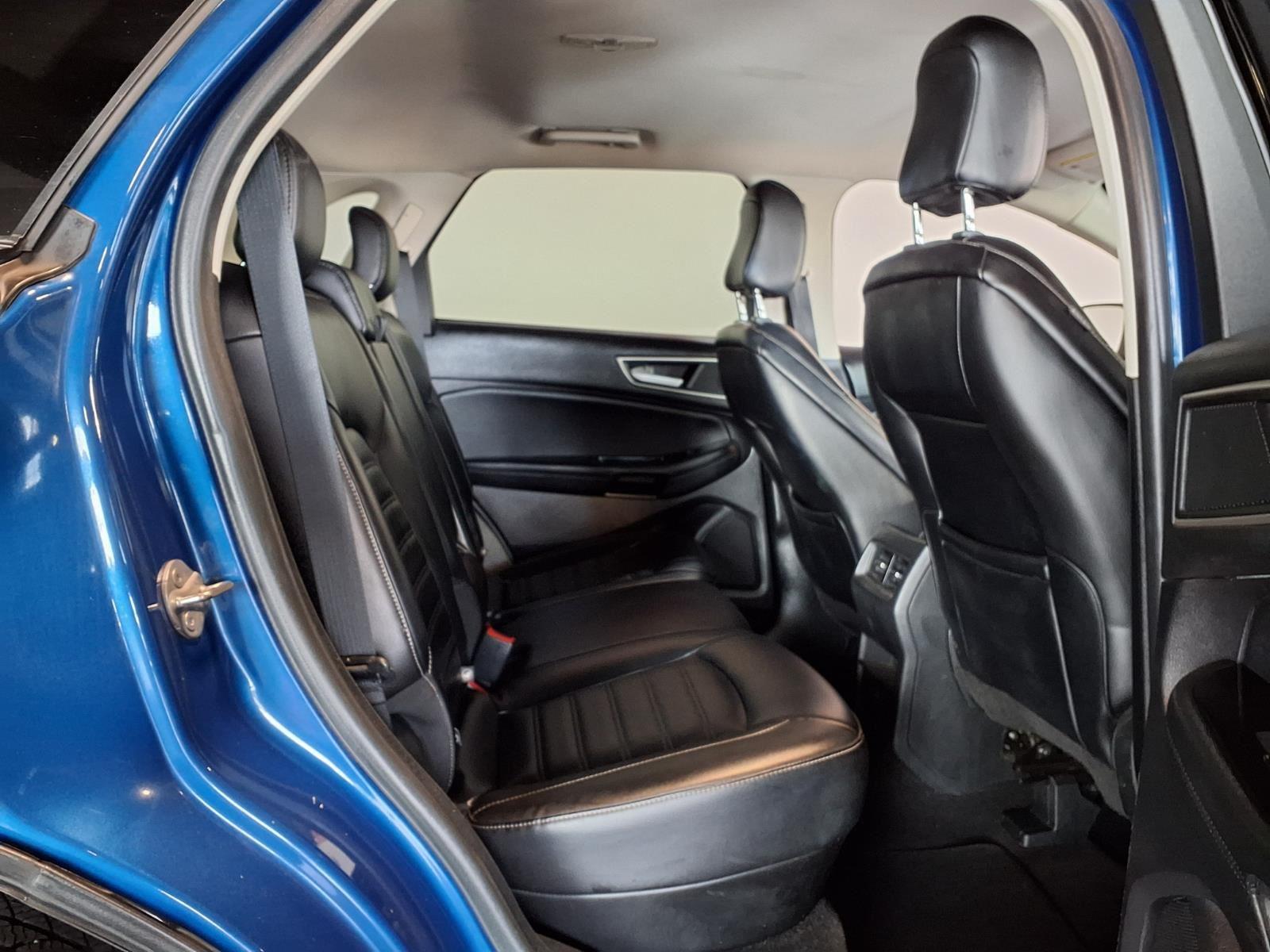 2020 Ford Edge SEL - Atlas Blue Metallic exterior view 9