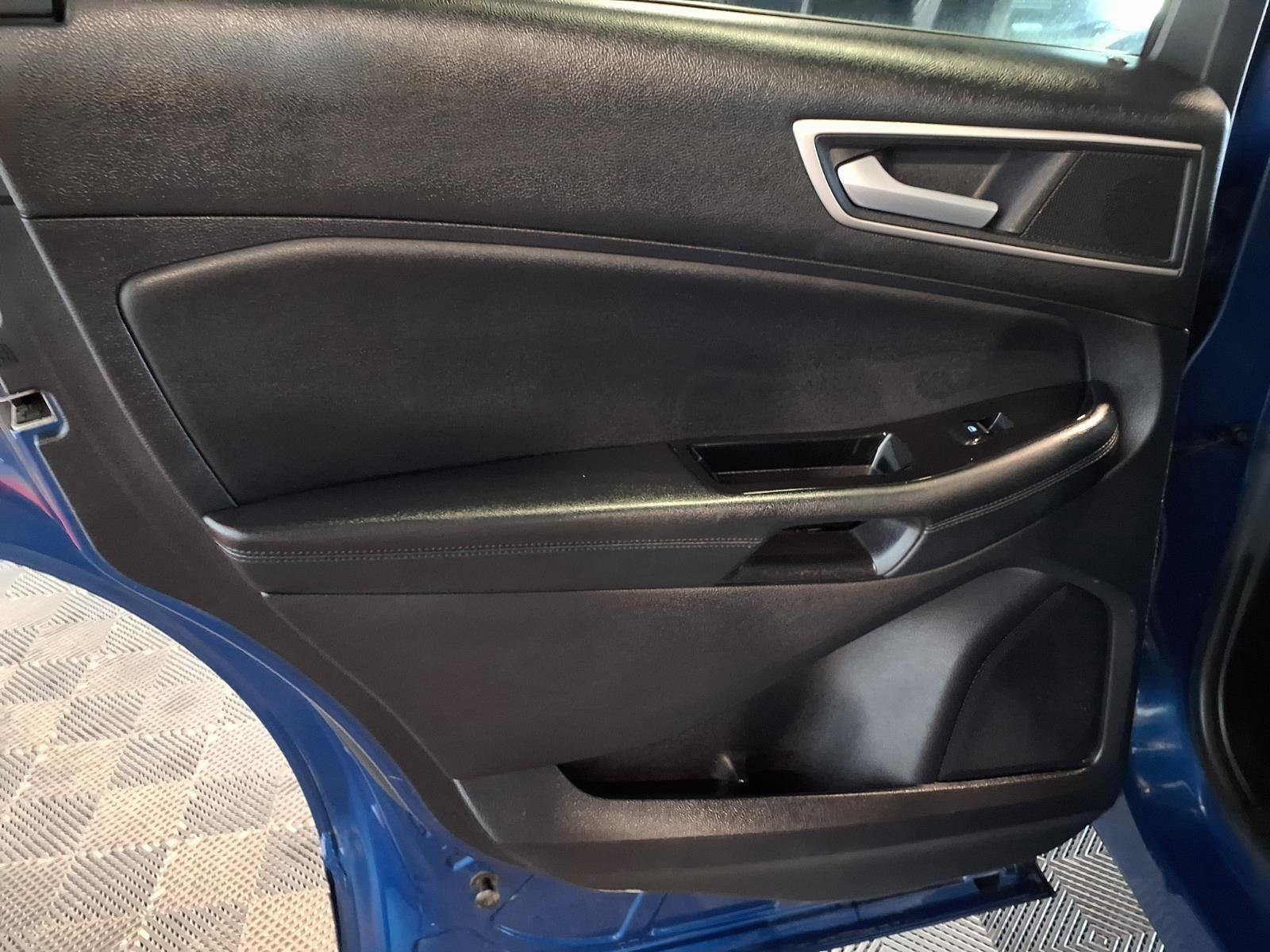 2020 Ford Edge SEL - Atlas Blue Metallic exterior view 14