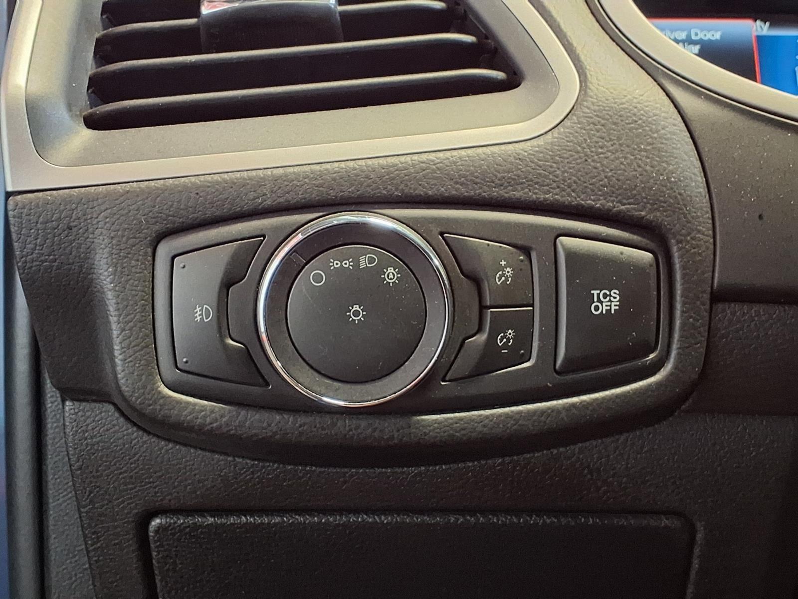 2020 Ford Edge SEL - Atlas Blue Metallic exterior view 18