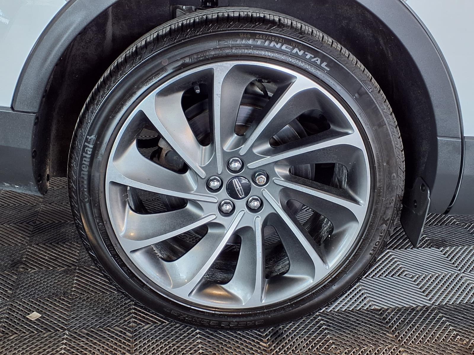 2019 Lincoln Nautilus Reserve - Ingot Silver Metallic exterior view 9