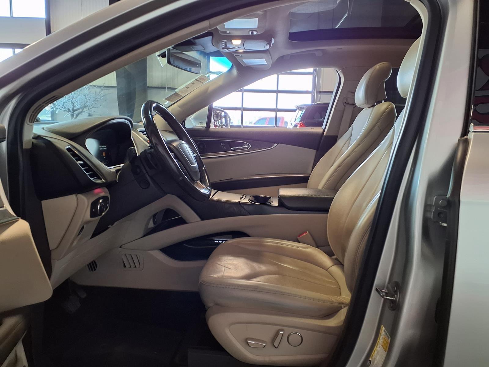 2019 Lincoln Nautilus Reserve - Ingot Silver Metallic exterior view 18