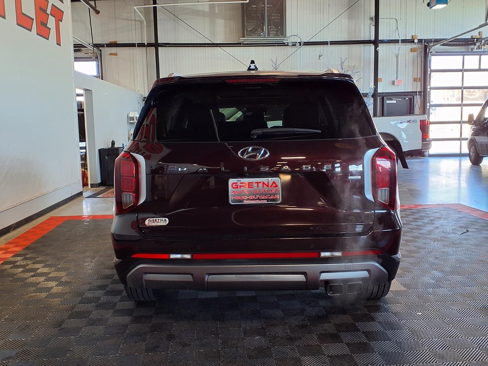 2023 Hyundai Palisade SEL - Sierra Burgundy exterior view 5