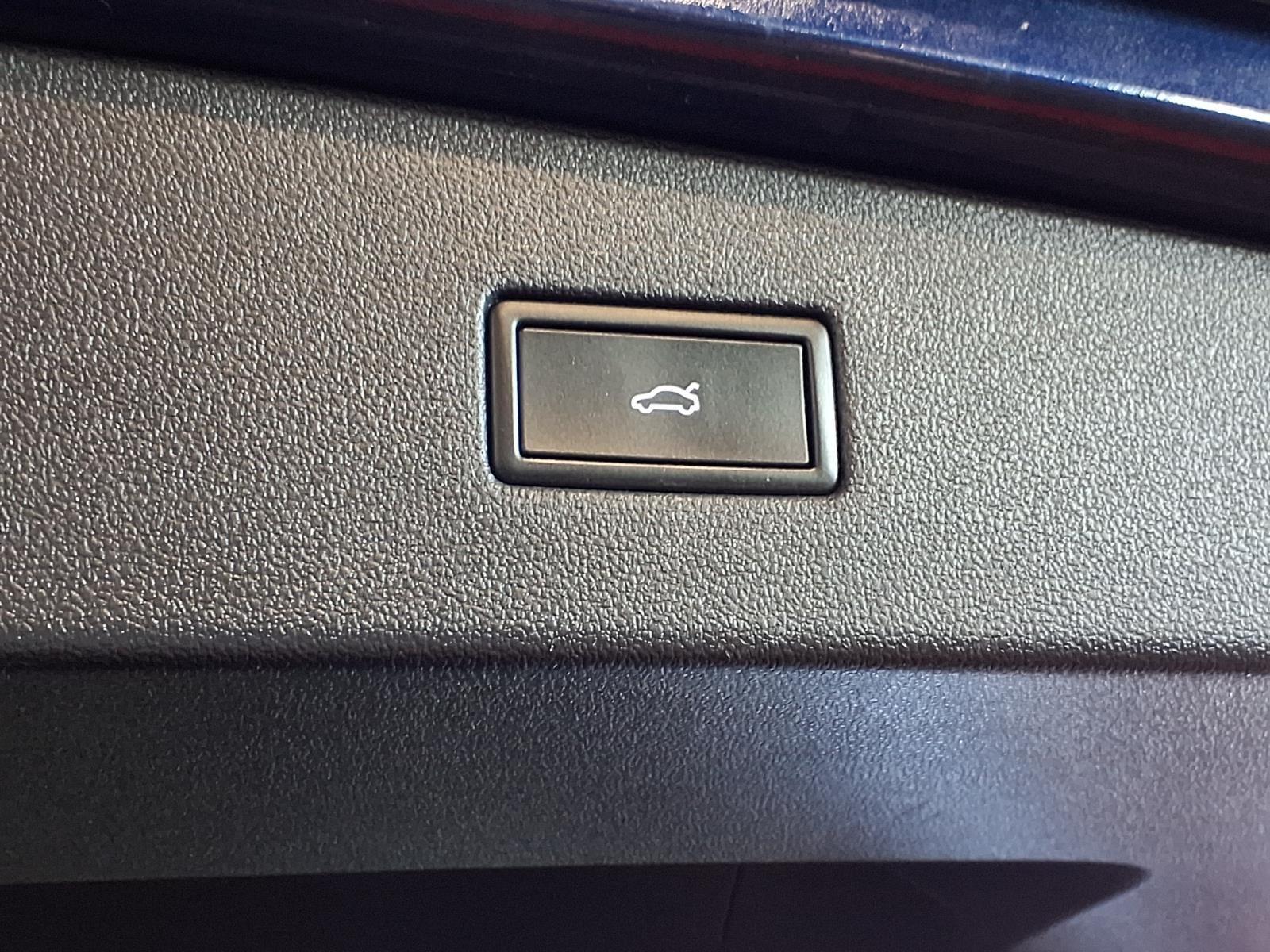 2021 VOLKSWAGEN TIGUAN - BLUE exterior view 7