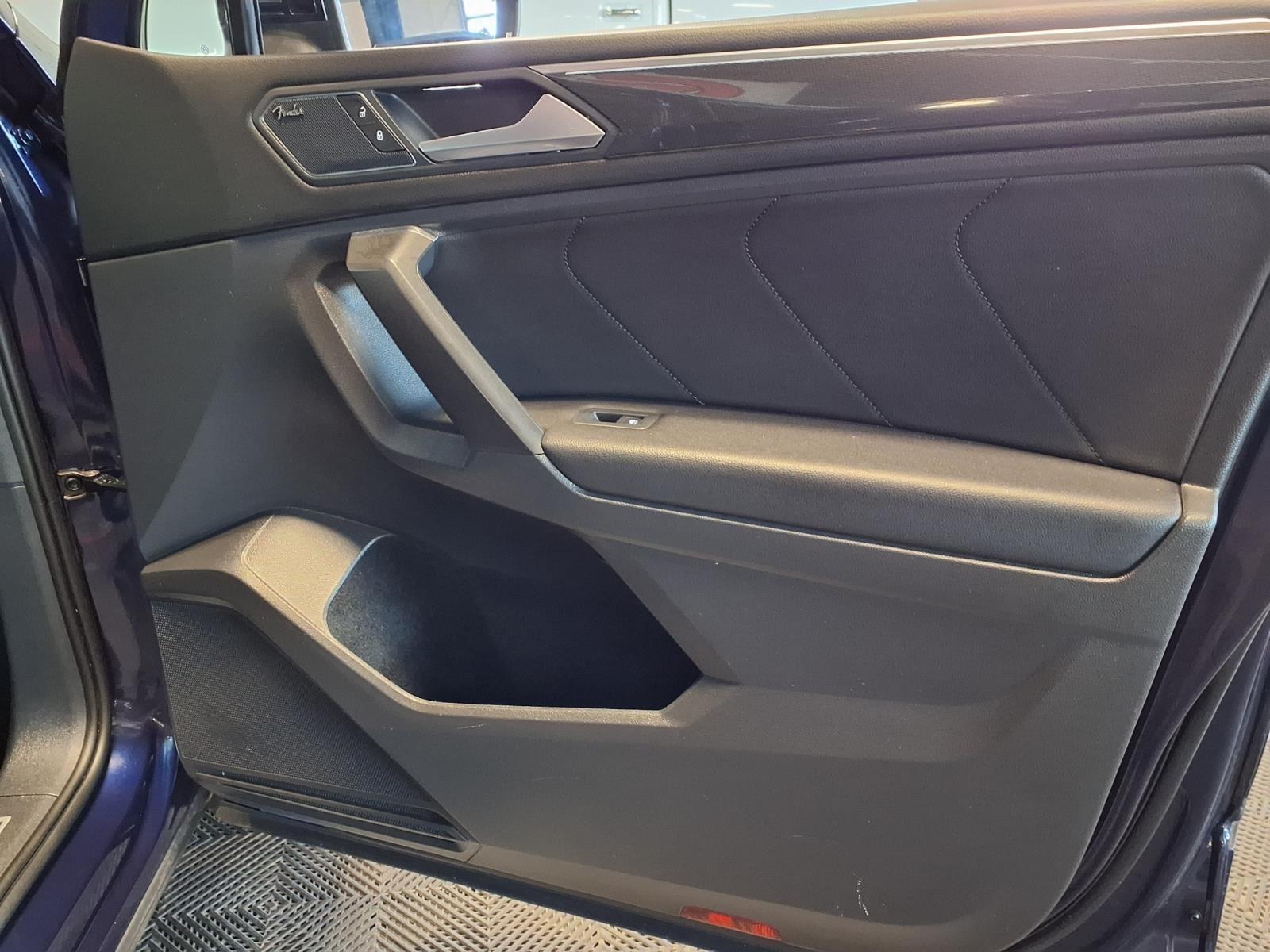 2021 VOLKSWAGEN TIGUAN - BLUE exterior view 13