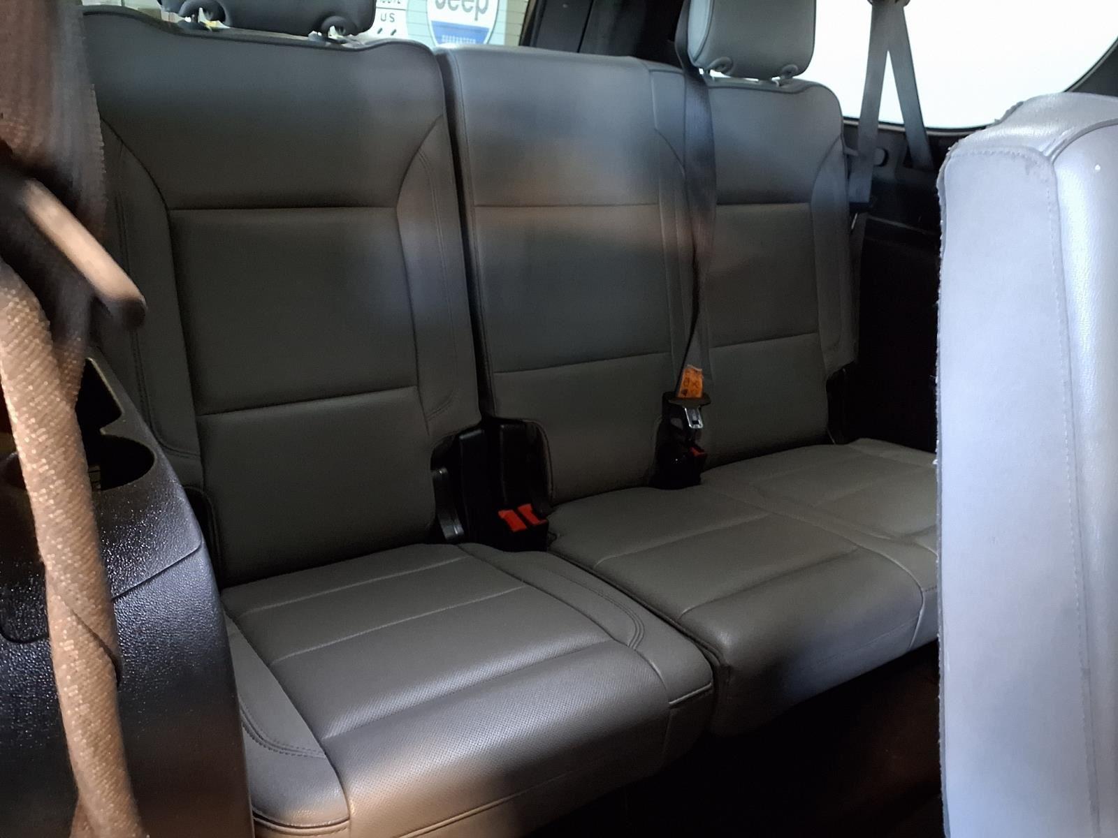 2021 GMC Yukon XL SLT - Onyx Black exterior view 10