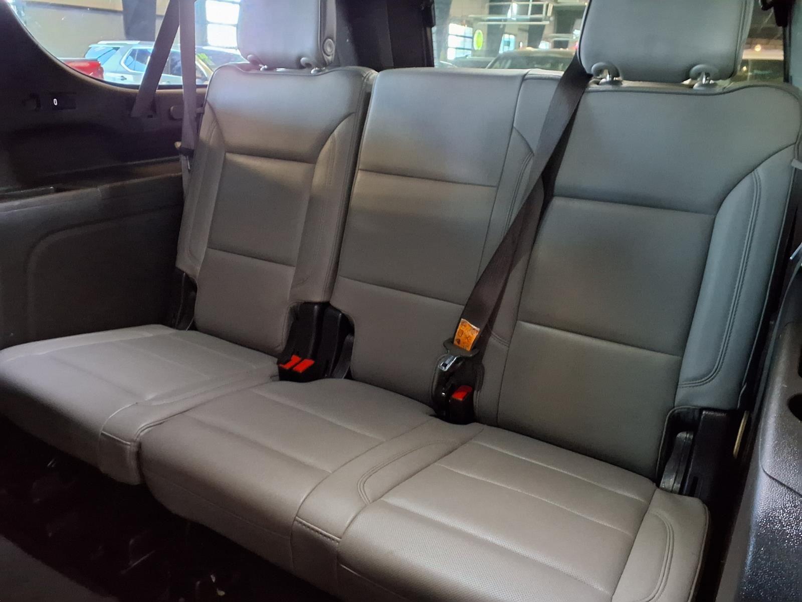 2021 GMC Yukon XL SLT - Onyx Black exterior view 15