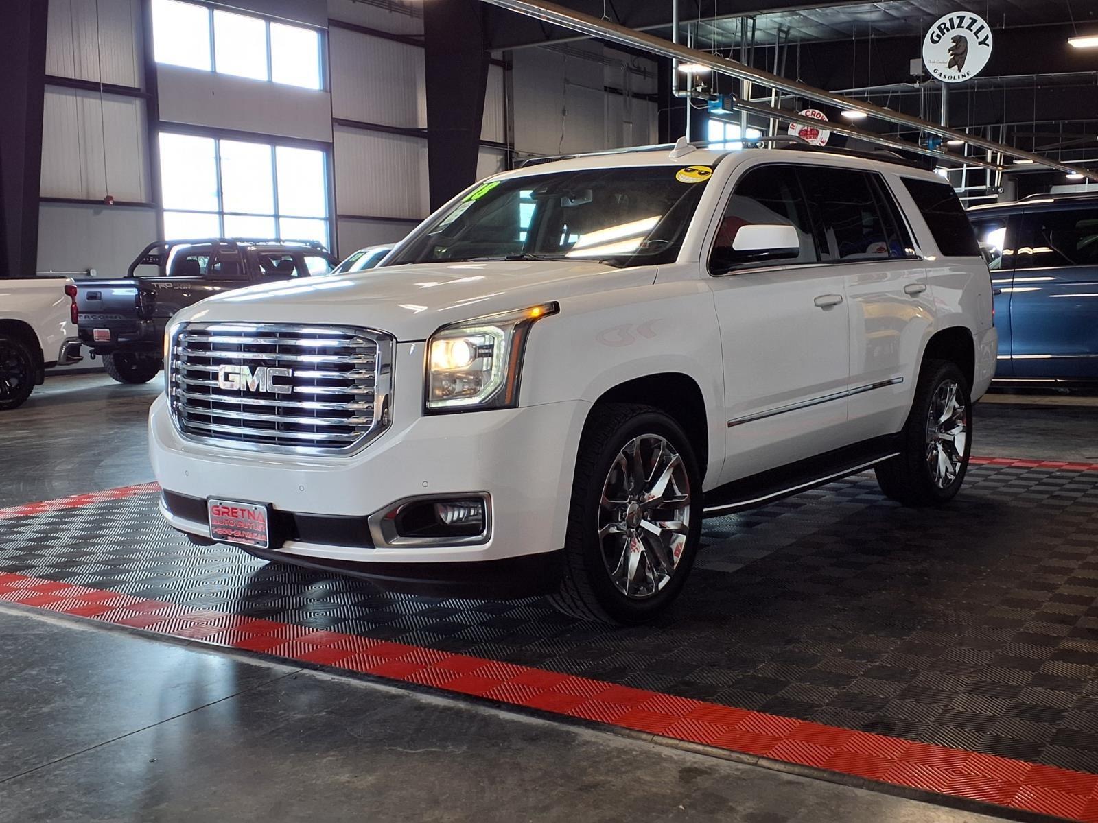 2018 GMC Yukon SLT - Summit White exterior view 3