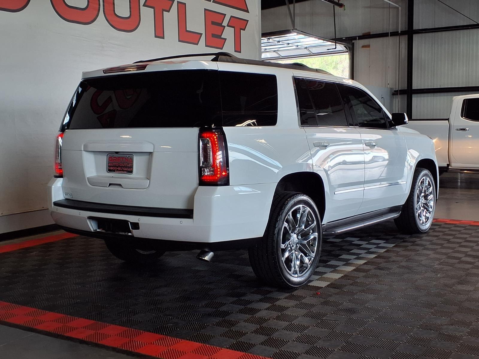 2018 GMC Yukon SLT - Summit White exterior view 8