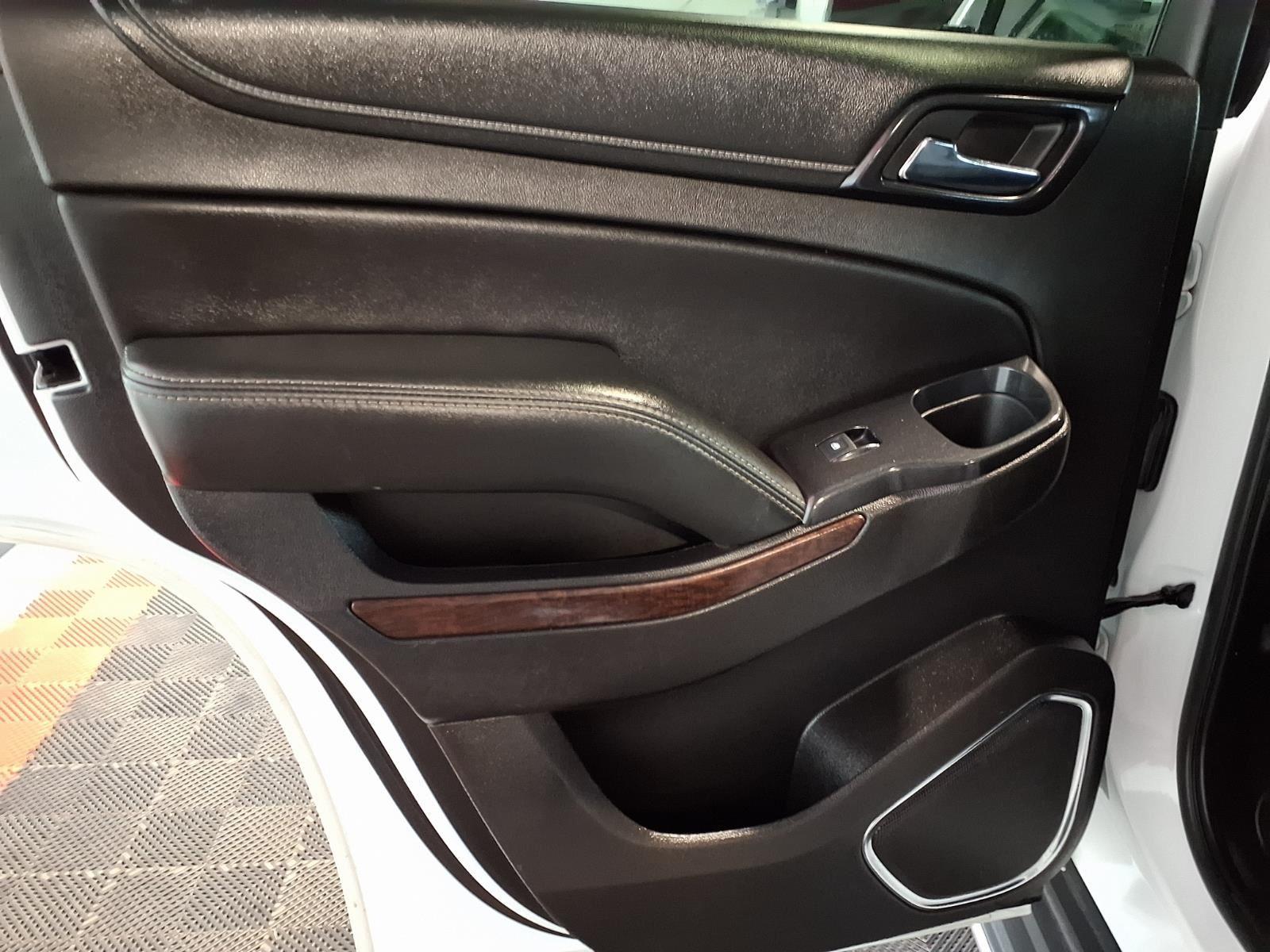 2018 GMC Yukon SLT - Summit White exterior view 18