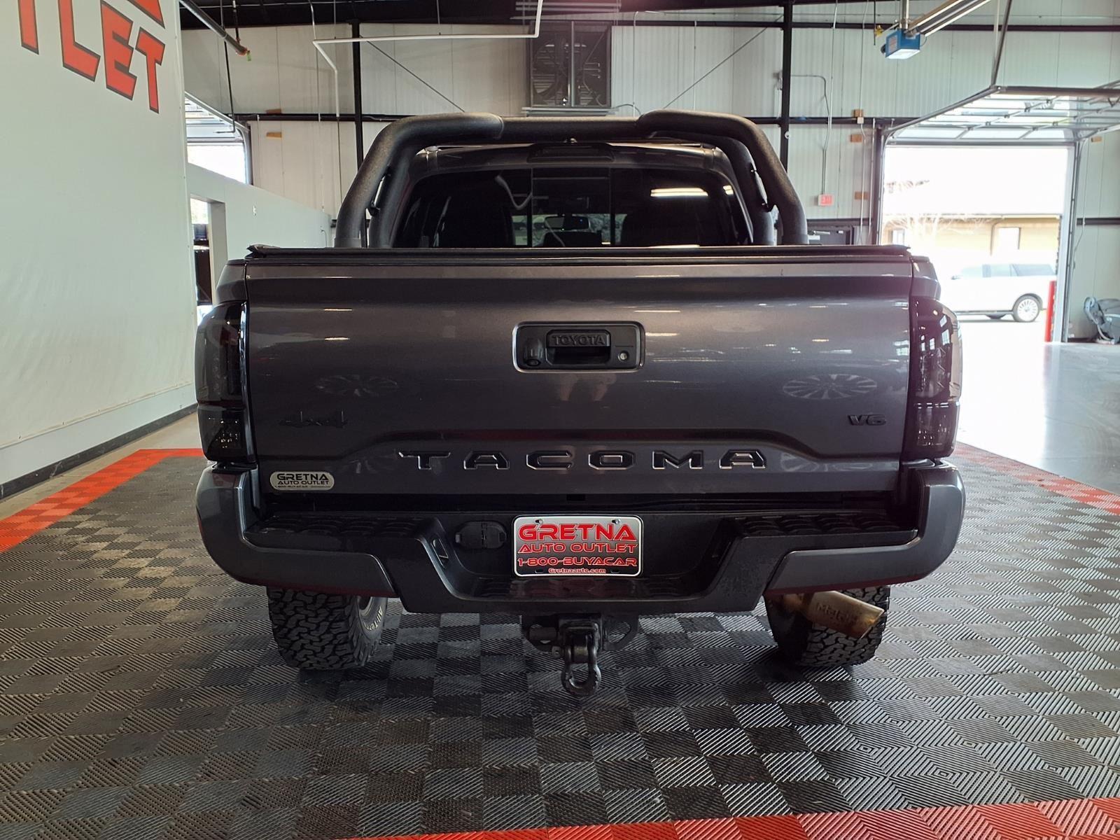 2017 Toyota Tacoma SR5 - Magnetic Gray Metallic exterior view 5