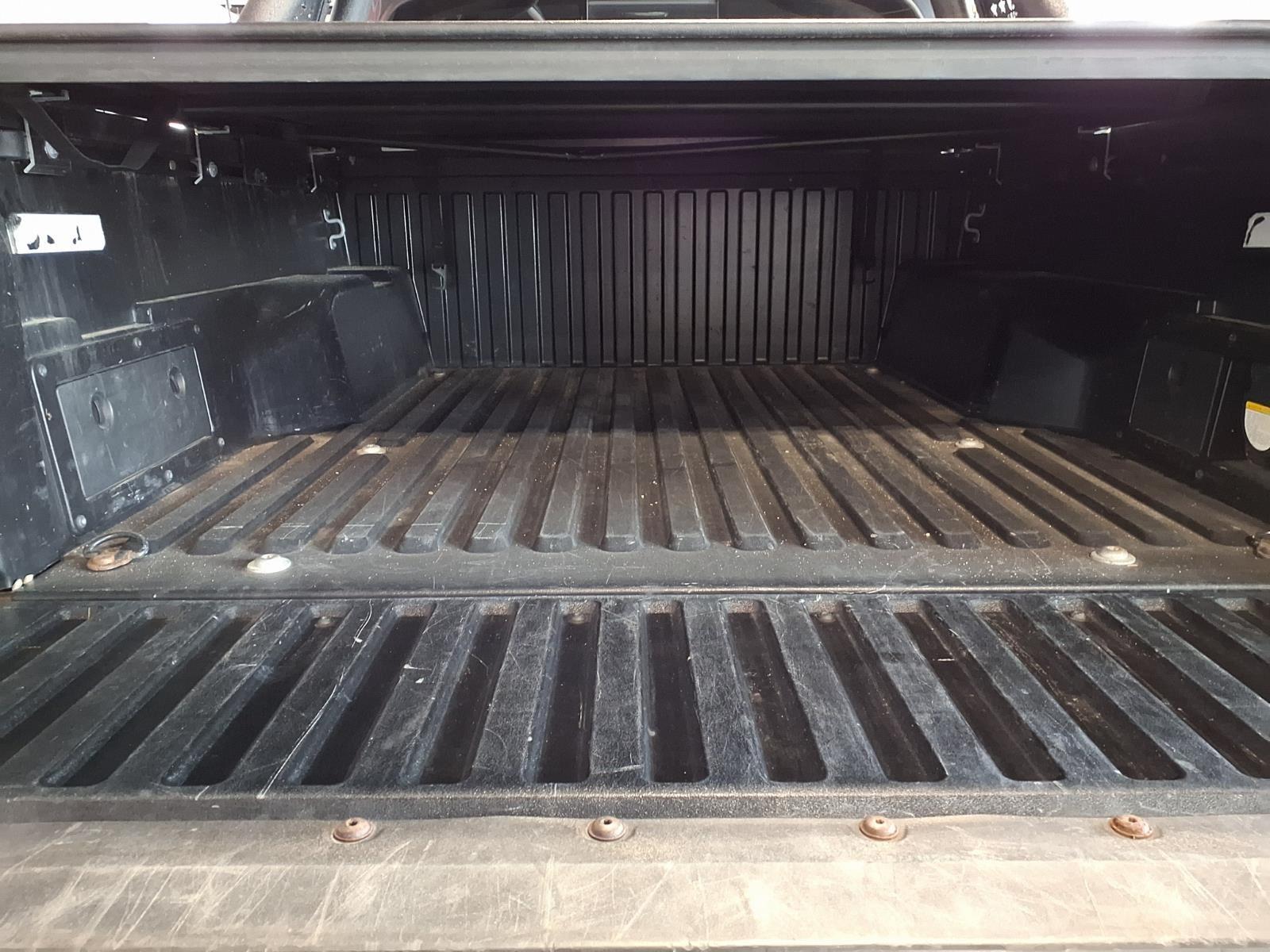 2017 Toyota Tacoma SR5 - Magnetic Gray Metallic exterior view 6