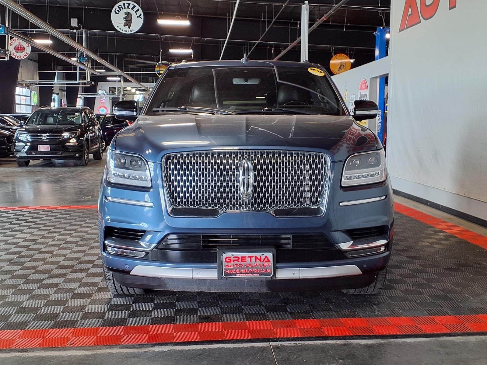 2020 Lincoln Navigator Reserve - Blue Diamond exterior view 2