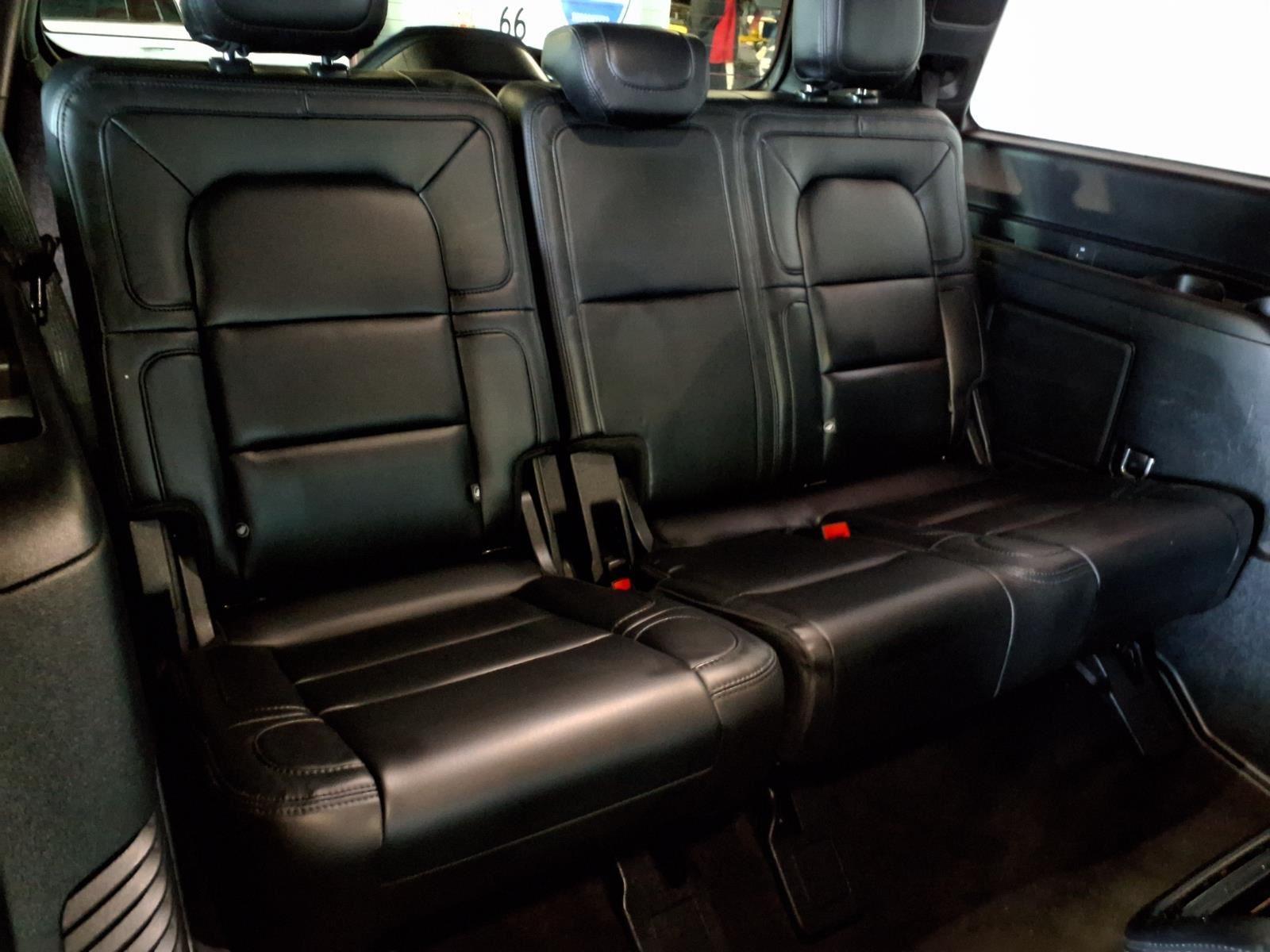 2020 Lincoln Navigator Reserve - Blue Diamond exterior view 10