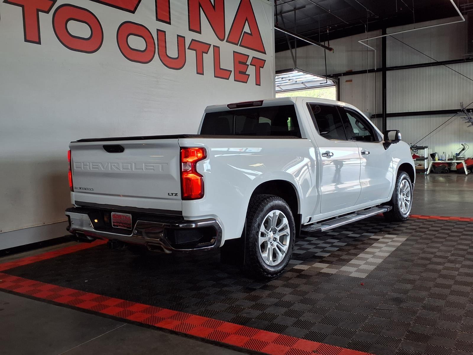 2023 Chevrolet Silverado 1500 LTZ - Summit White exterior view 7