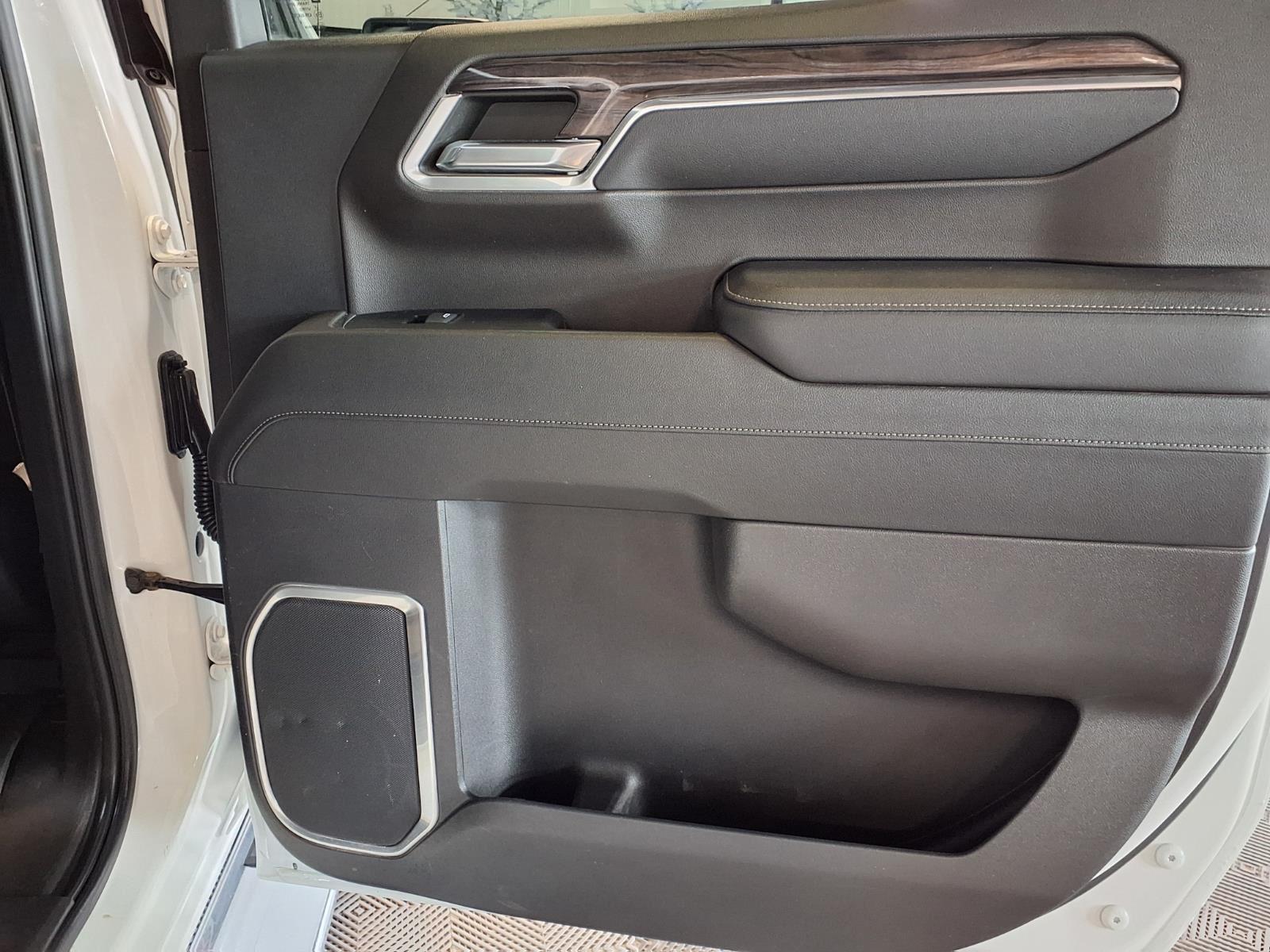 2023 Chevrolet Silverado 1500 LTZ - Summit White exterior view 10