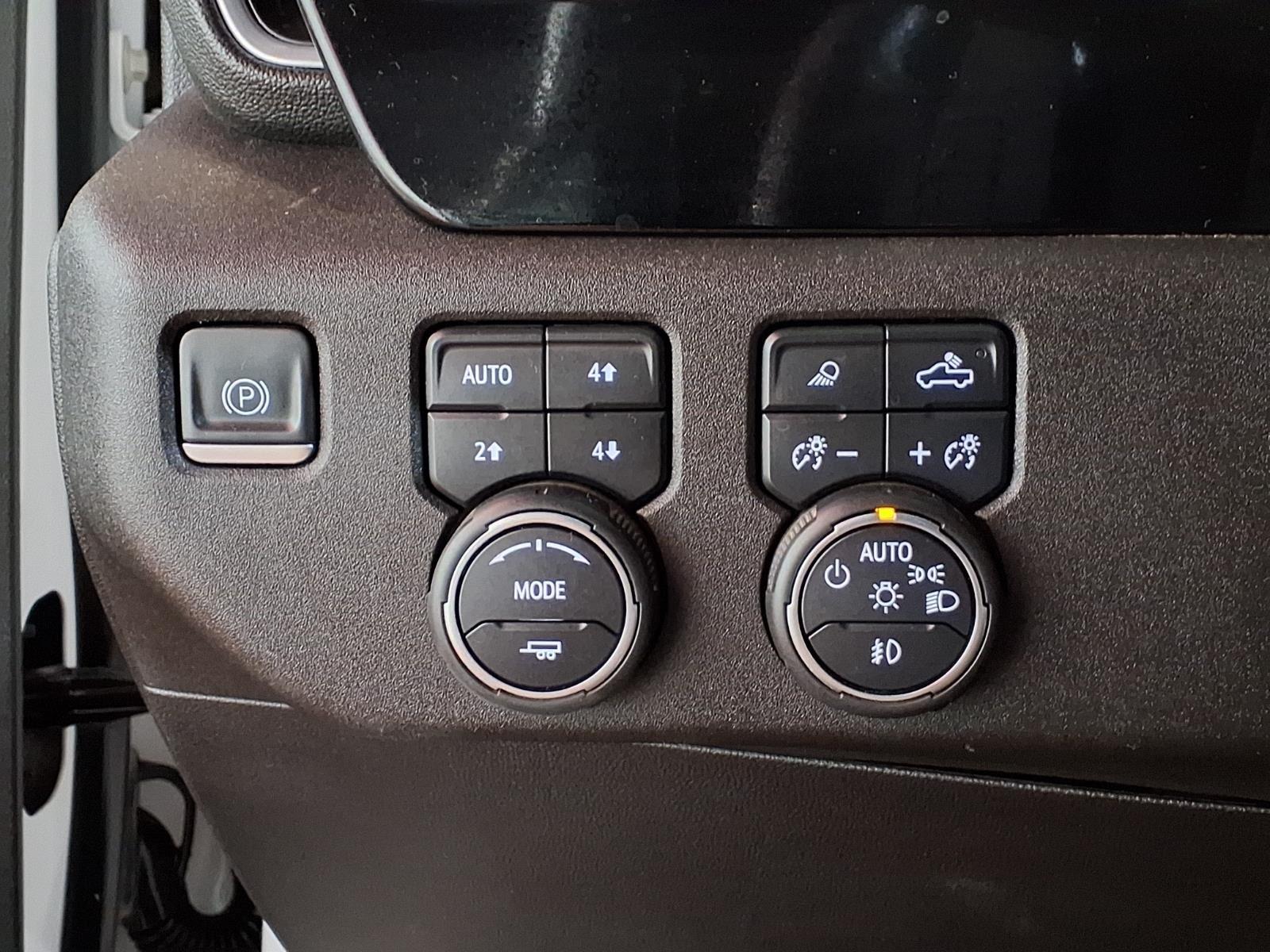 2023 Chevrolet Silverado 1500 LTZ - Summit White exterior view 18