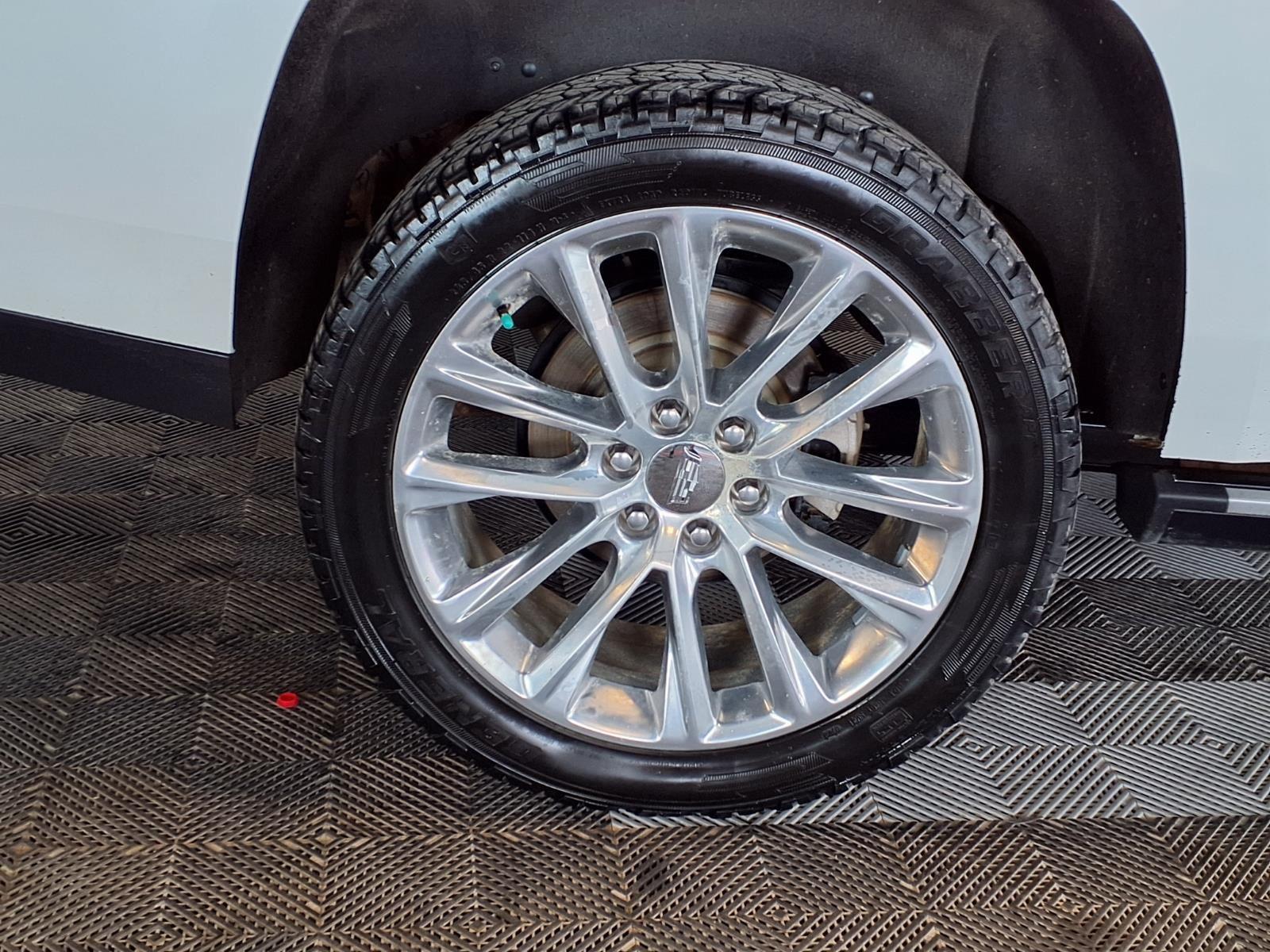 2018 Cadillac Escalade Premium Luxury - Crystal White Tricoat exterior view 9