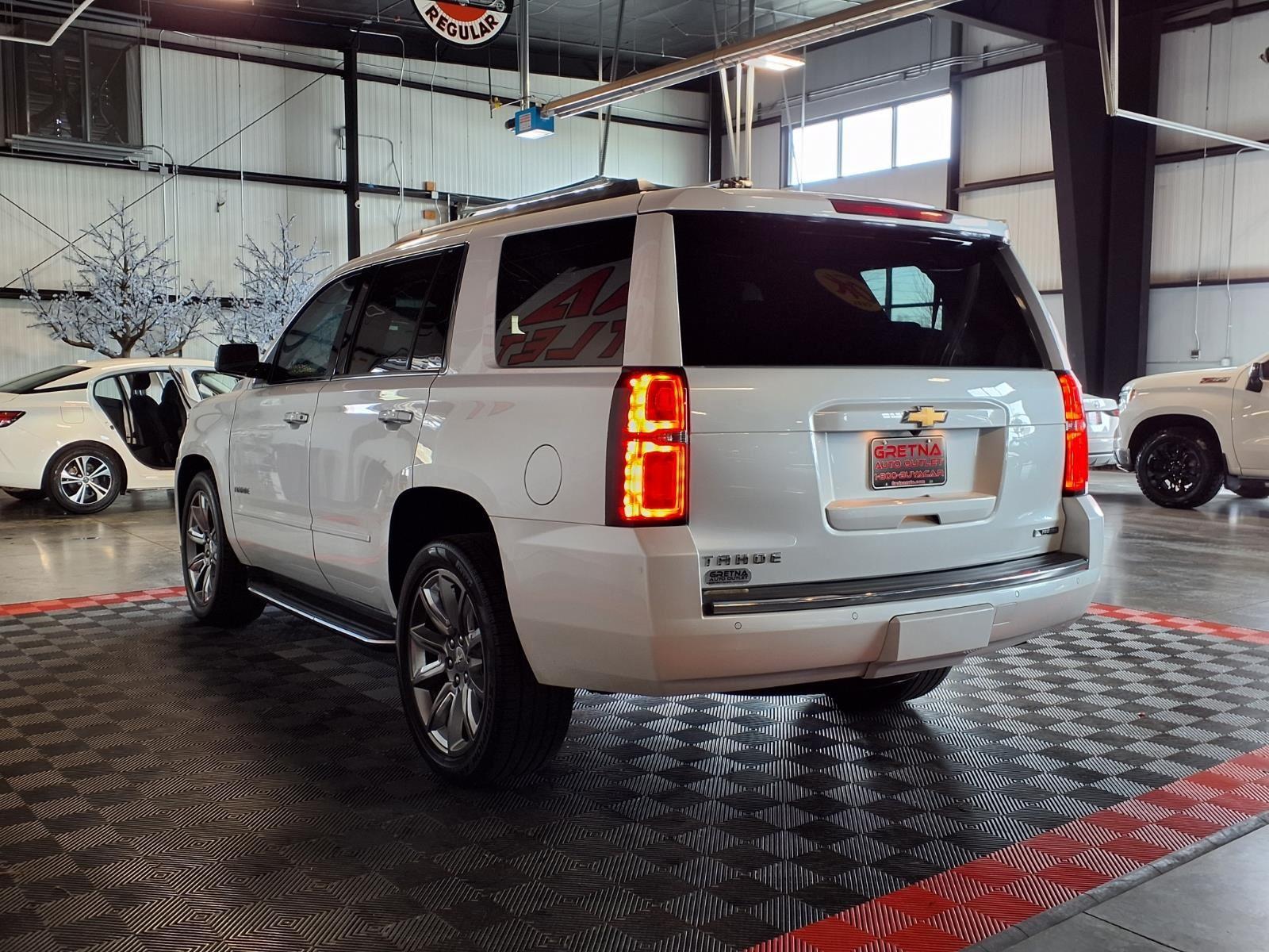 2017 Chevrolet Tahoe Premier - Iridescent Pearl Tricoat exterior view 4
