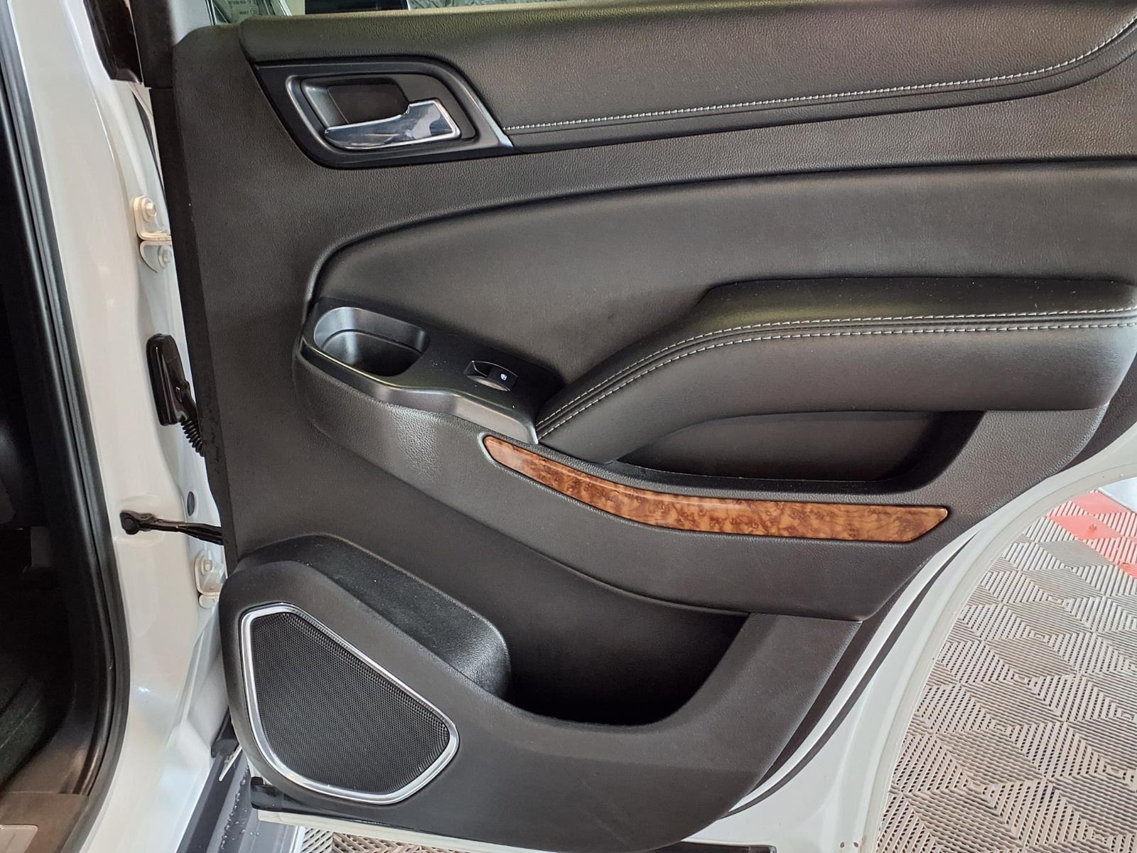 2017 Chevrolet Tahoe Premier - Iridescent Pearl Tricoat exterior view 13