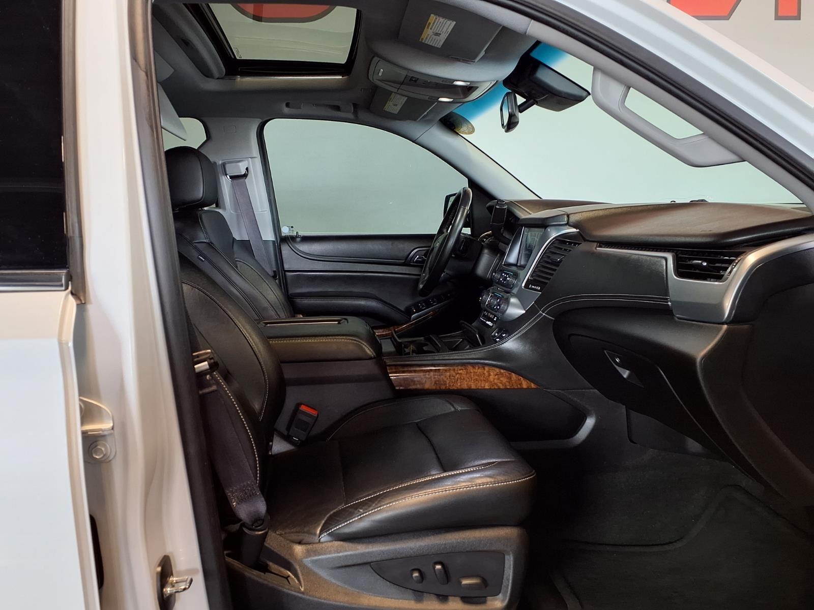 2017 Chevrolet Tahoe Premier - Iridescent Pearl Tricoat exterior view 14