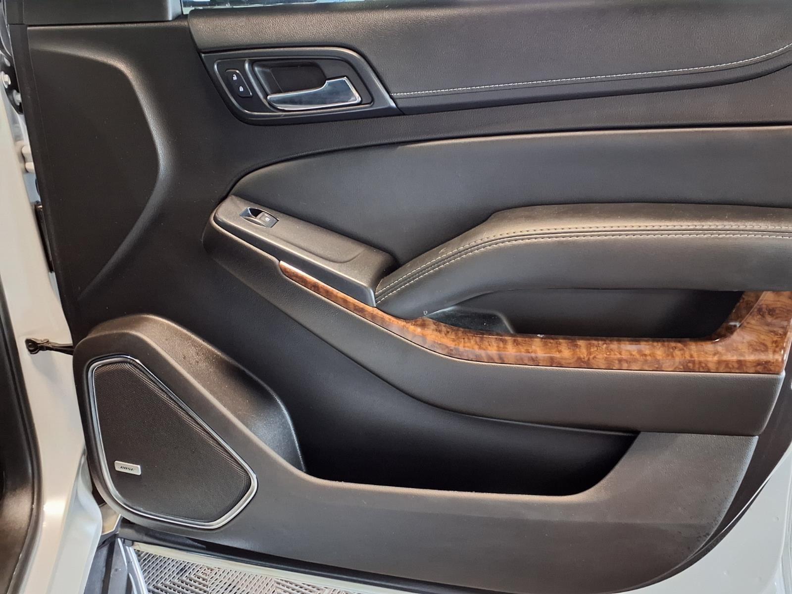 2017 Chevrolet Tahoe Premier - Iridescent Pearl Tricoat exterior view 15