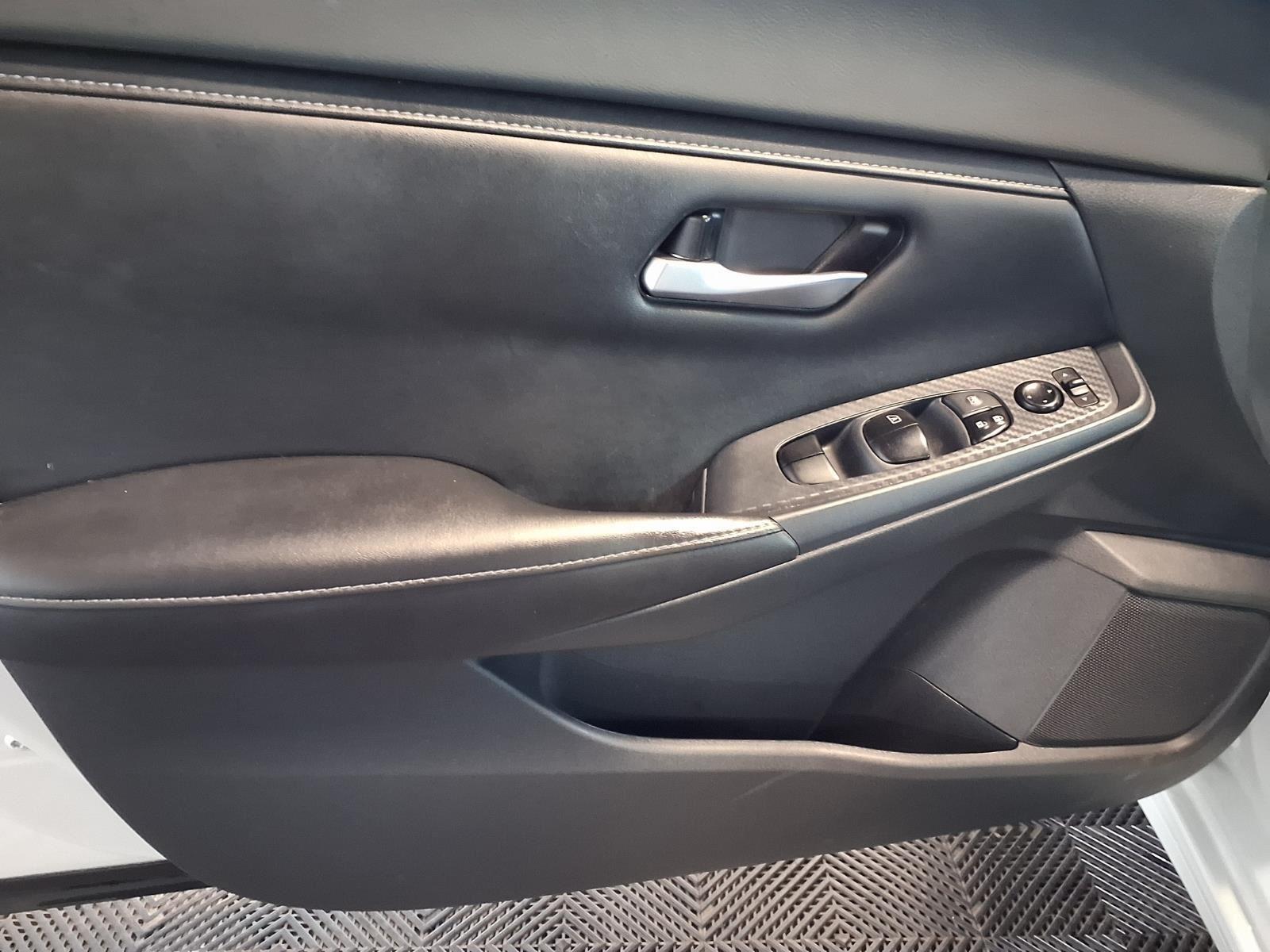 2023 Nissan Sentra SV - Fresh Powder exterior view 15