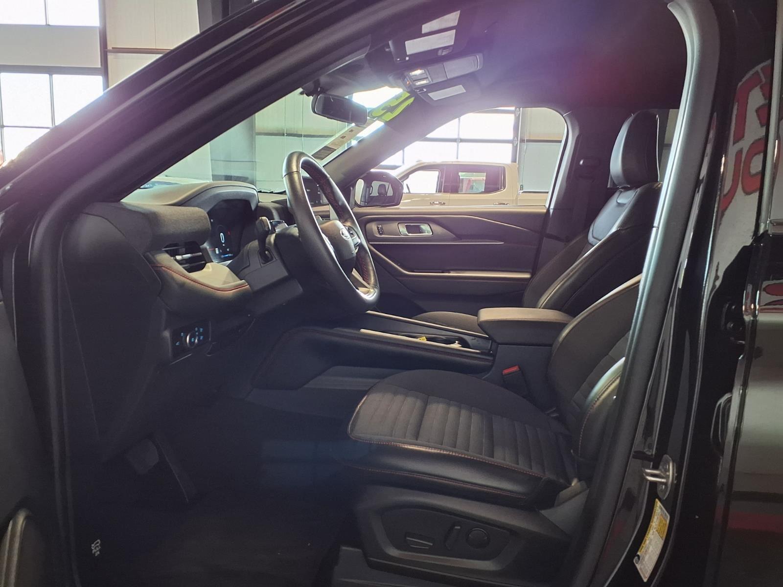 2025 FORD EXPLORER - BLACK exterior view 20