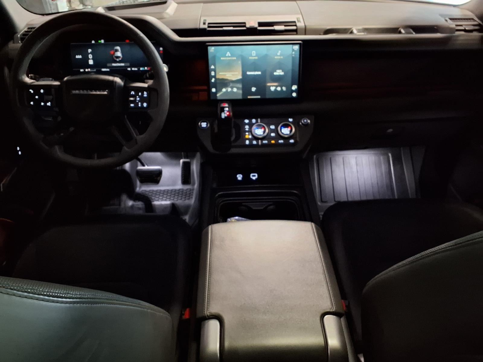 2023 Land Rover Defender V8 - Santorini Black Metallic exterior view 16